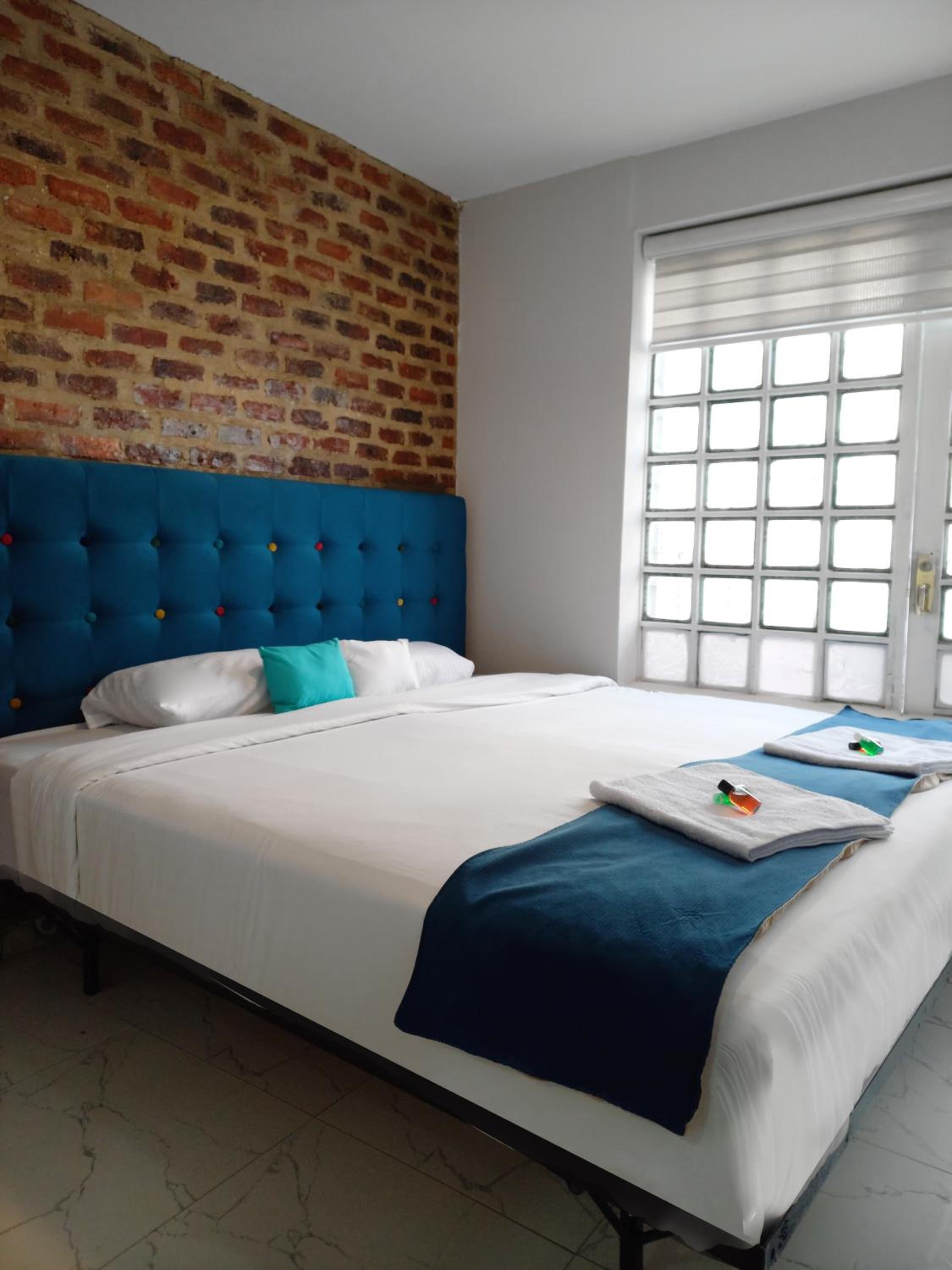ApartaSuites Bogota MANZINI