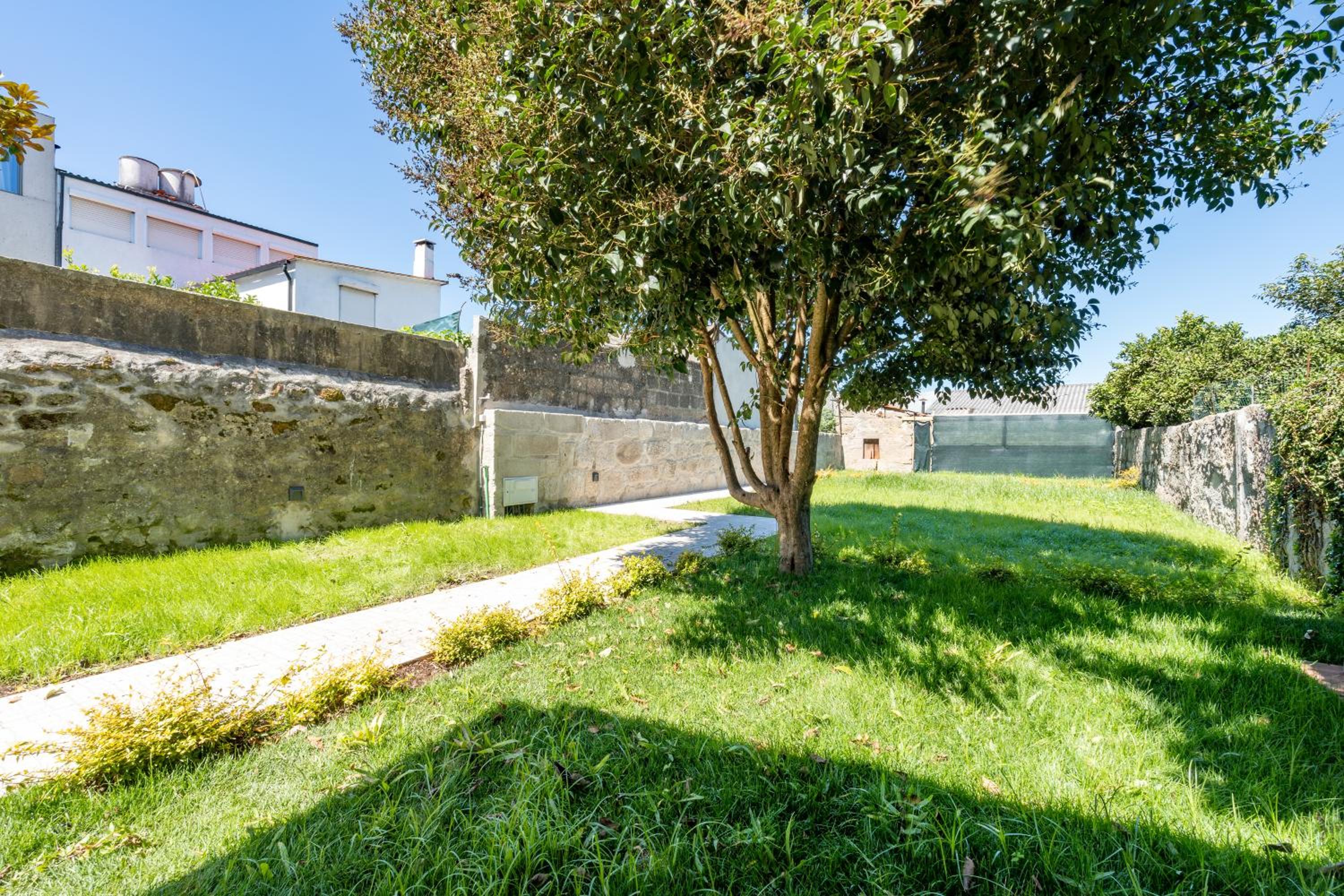 VIVA Serralves Vintage House view 3