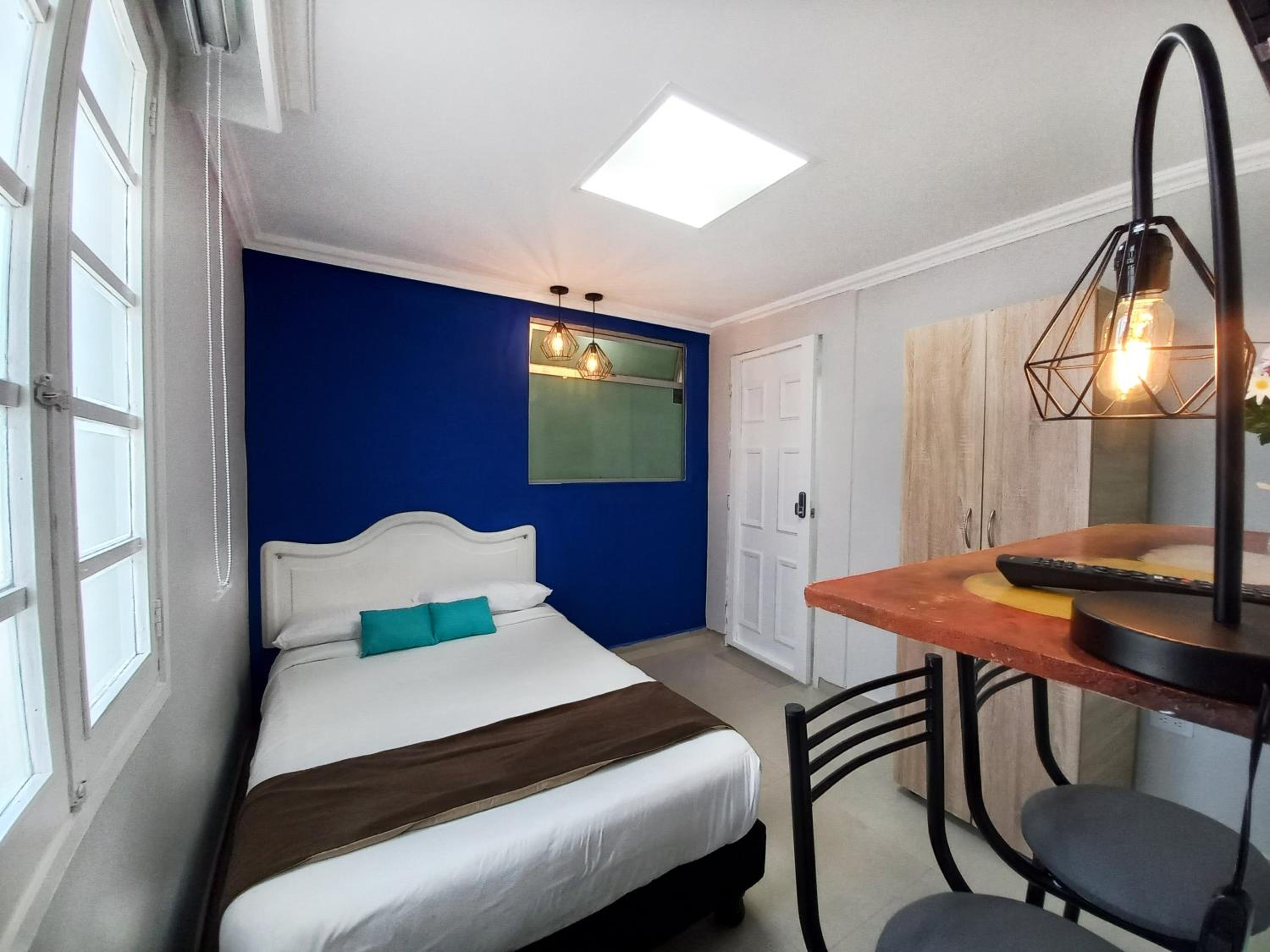 ApartaSuites Bogota MANZINI