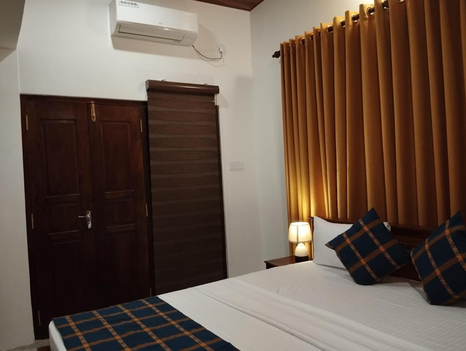 Photo 136
