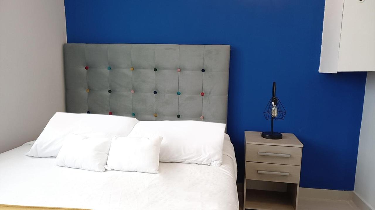 ApartaSuites Bogota MANZINI