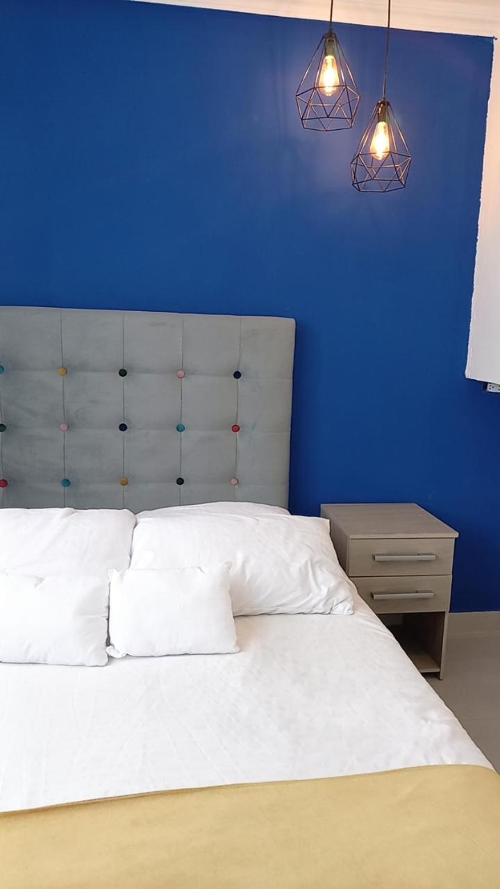 ApartaSuites Bogota MANZINI