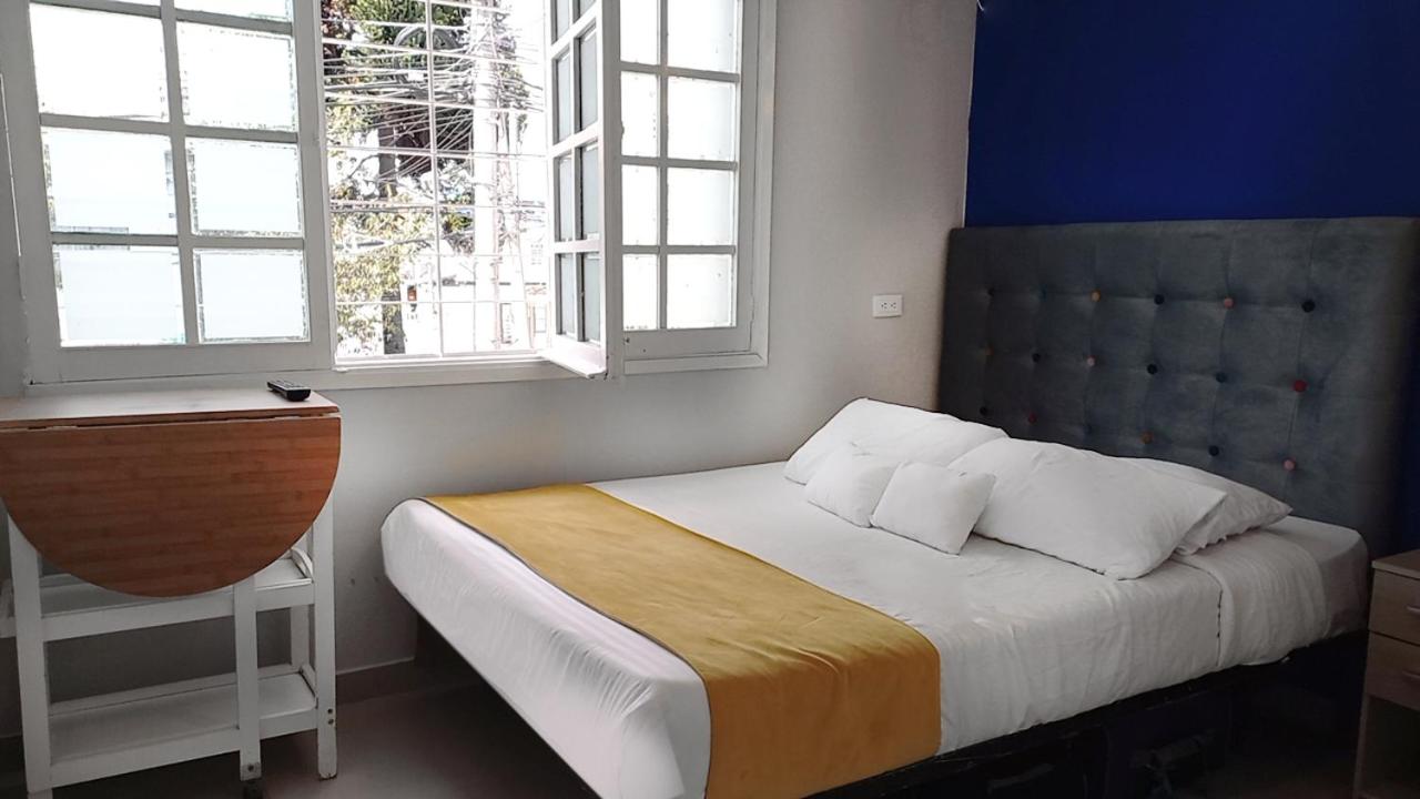 ApartaSuites Bogota MANZINI