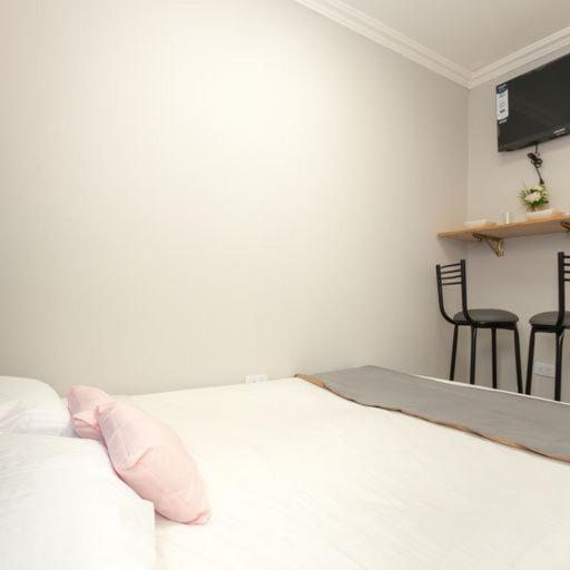 ApartaSuites Bogota MANZINI