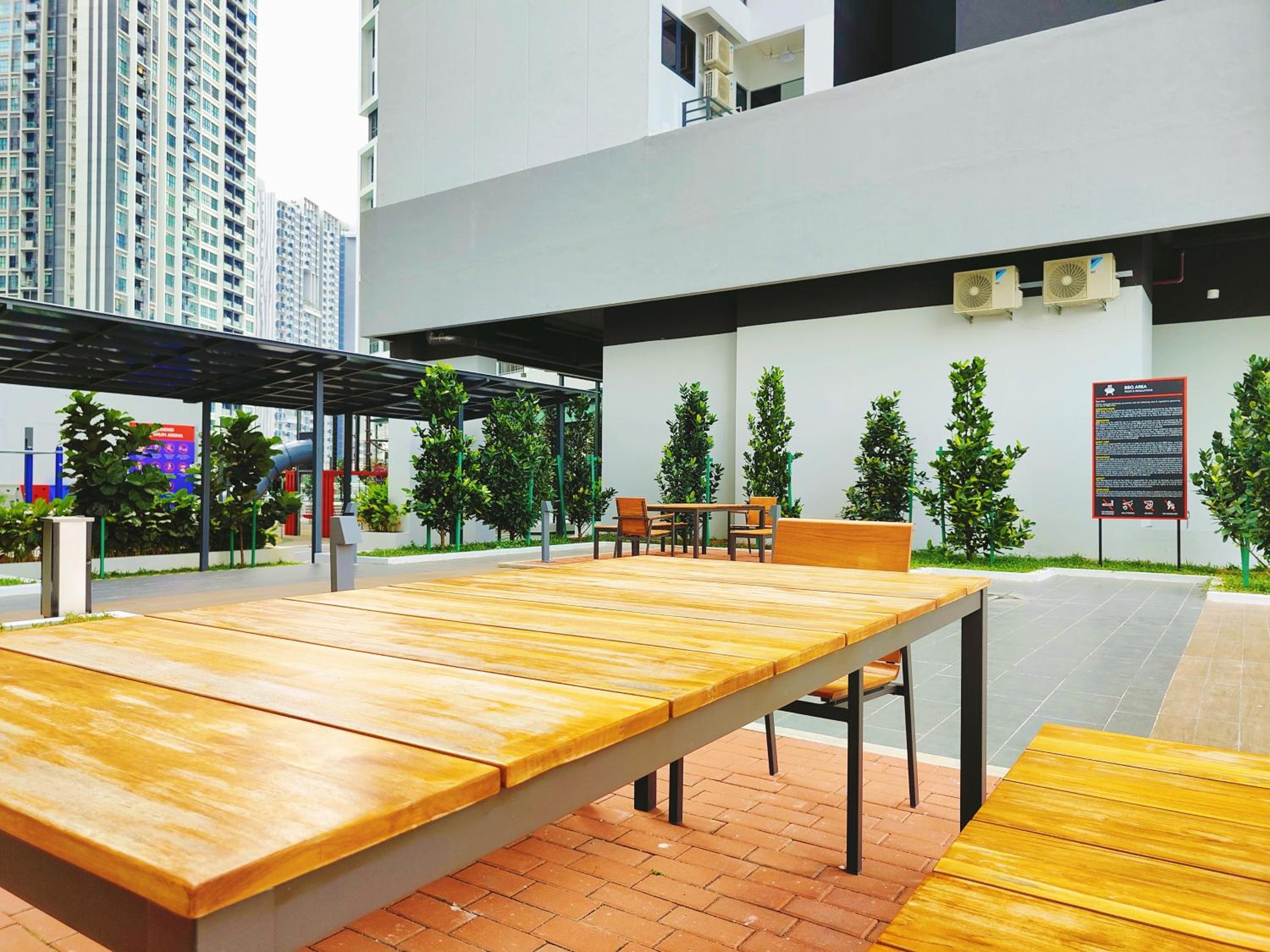 Platinum Arena Luxury Suites