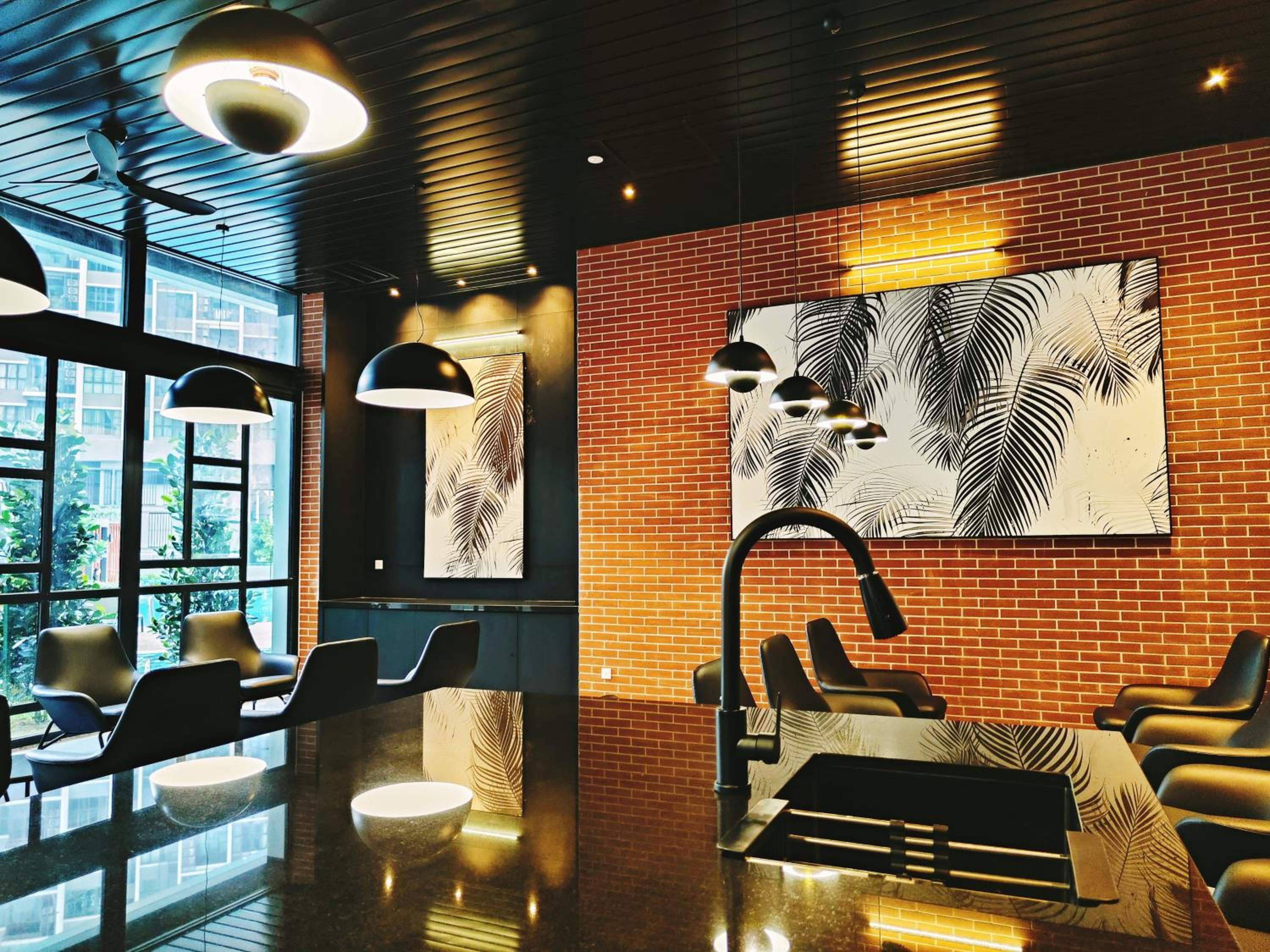 Platinum Arena Luxury Suites