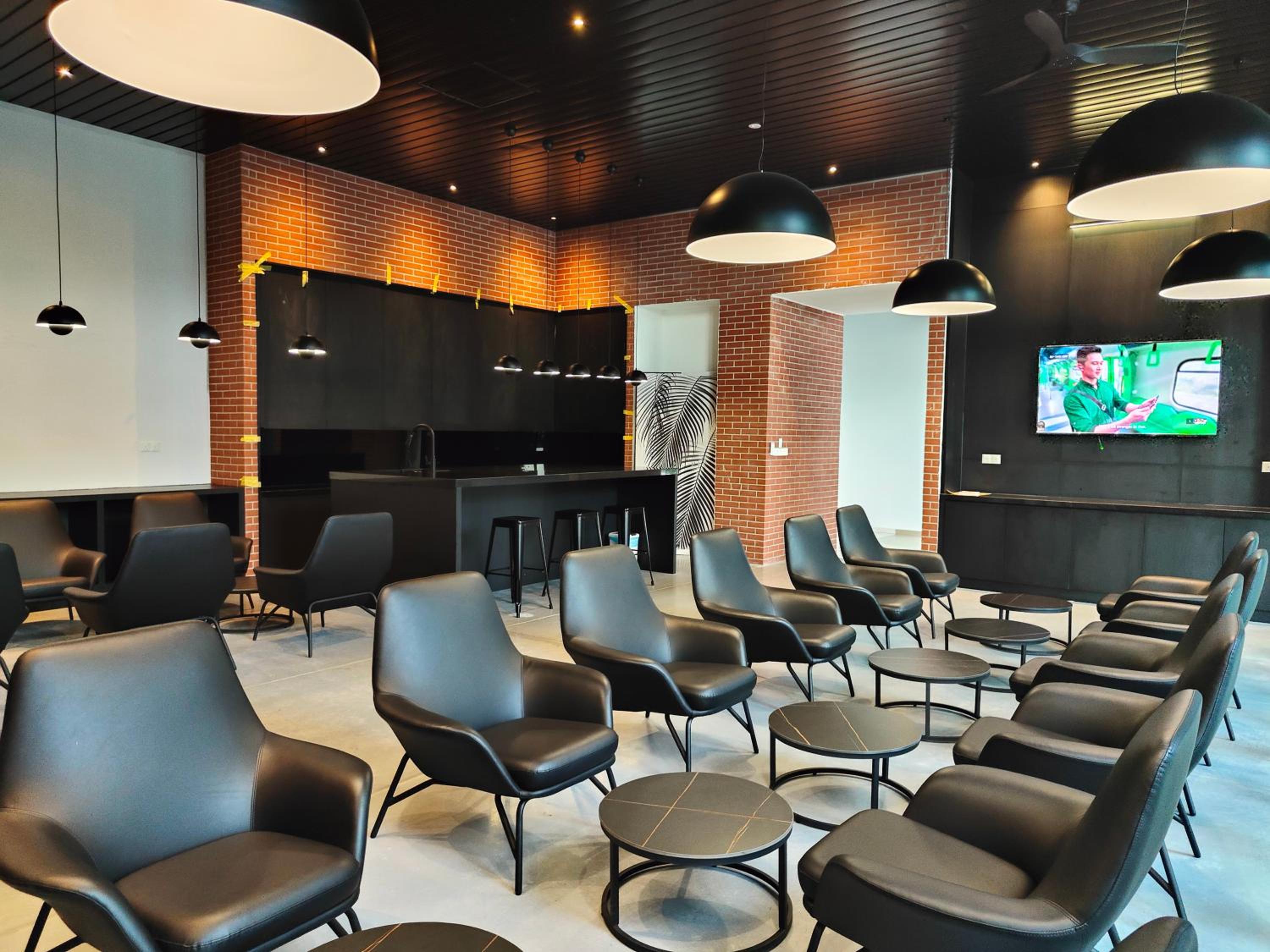 Platinum Arena Luxury Suites