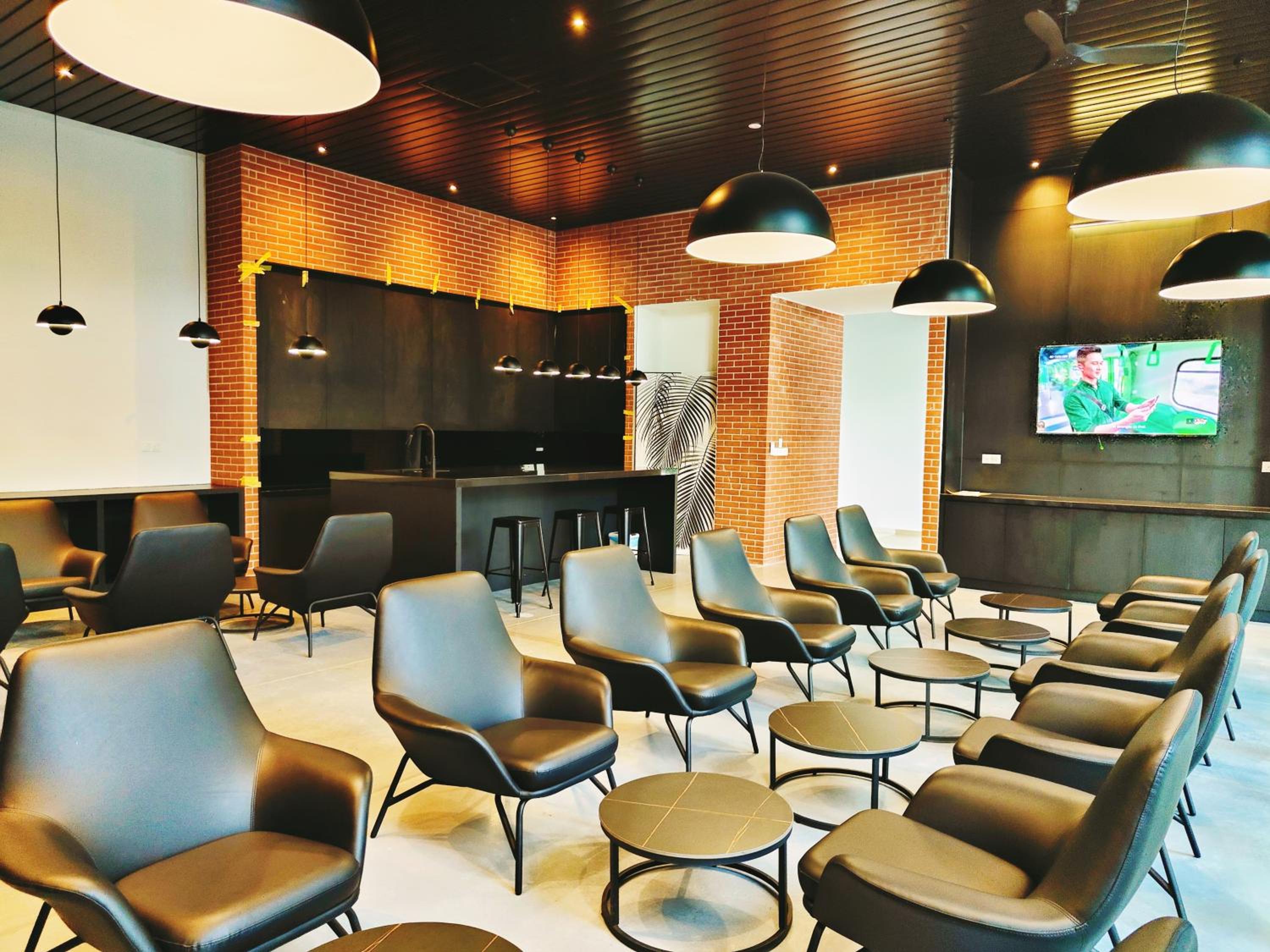 Platinum Arena Luxury Suites