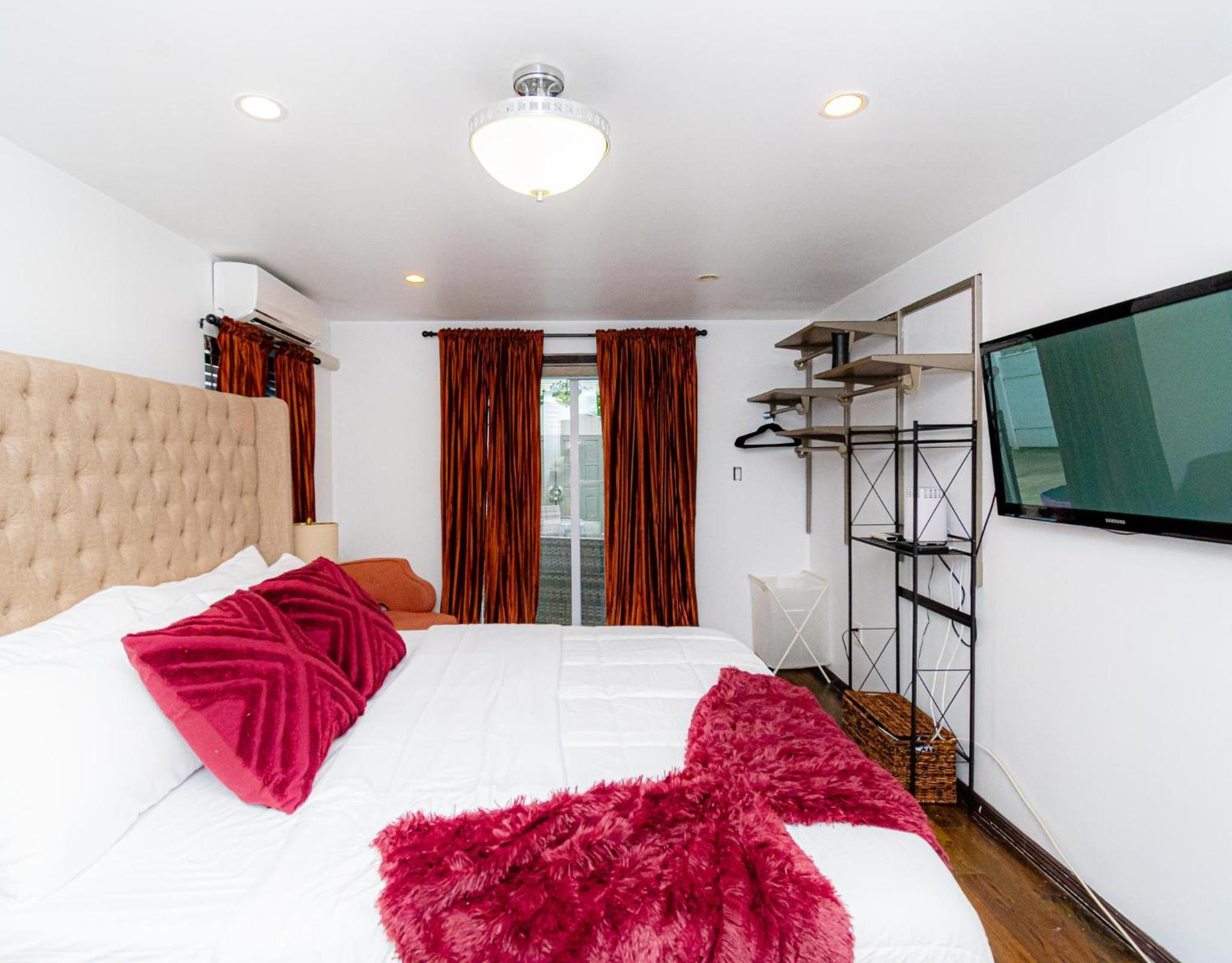 New York City Vacations - Luxury in the Heart of Brooklyn - Property Image 10