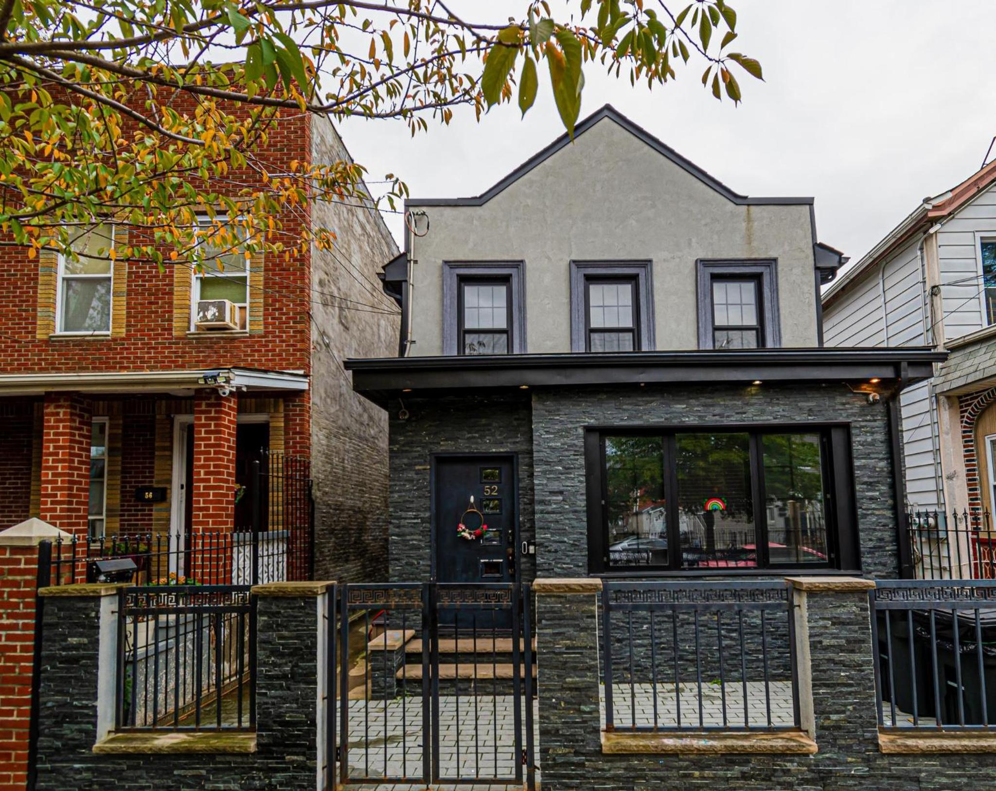New York City Vacations - Luxury in the Heart of Brooklyn - Property Image 1