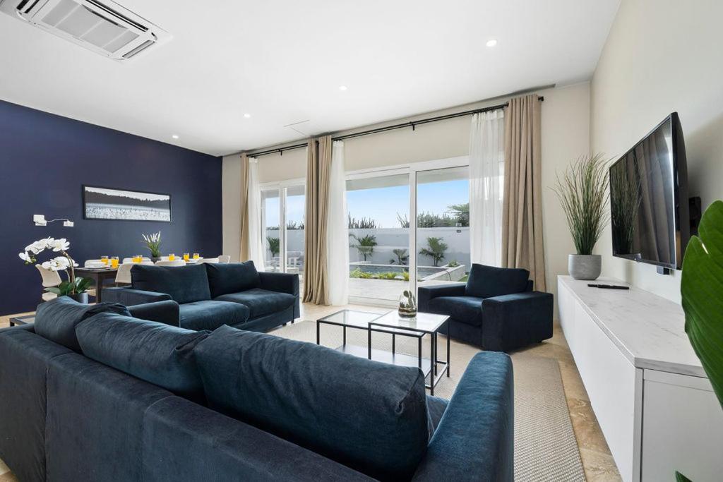 Stunning 10-bedroom Private Villa