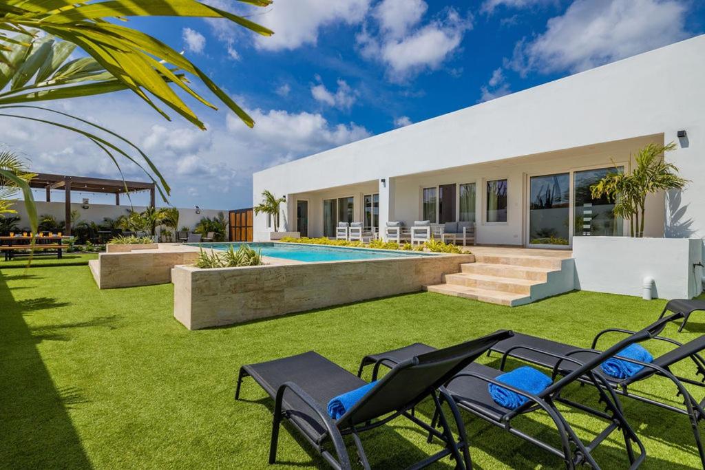 Stunning 10-bedroom Private Villa