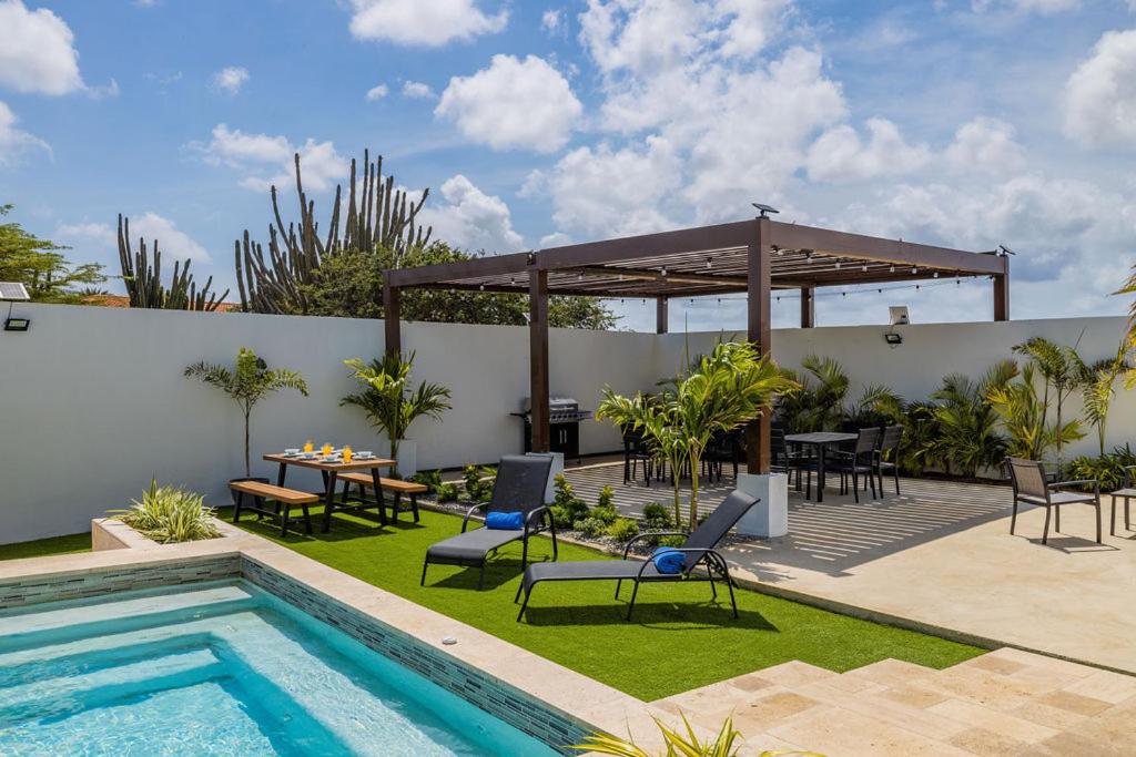 Stunning 10-bedroom Private Villa