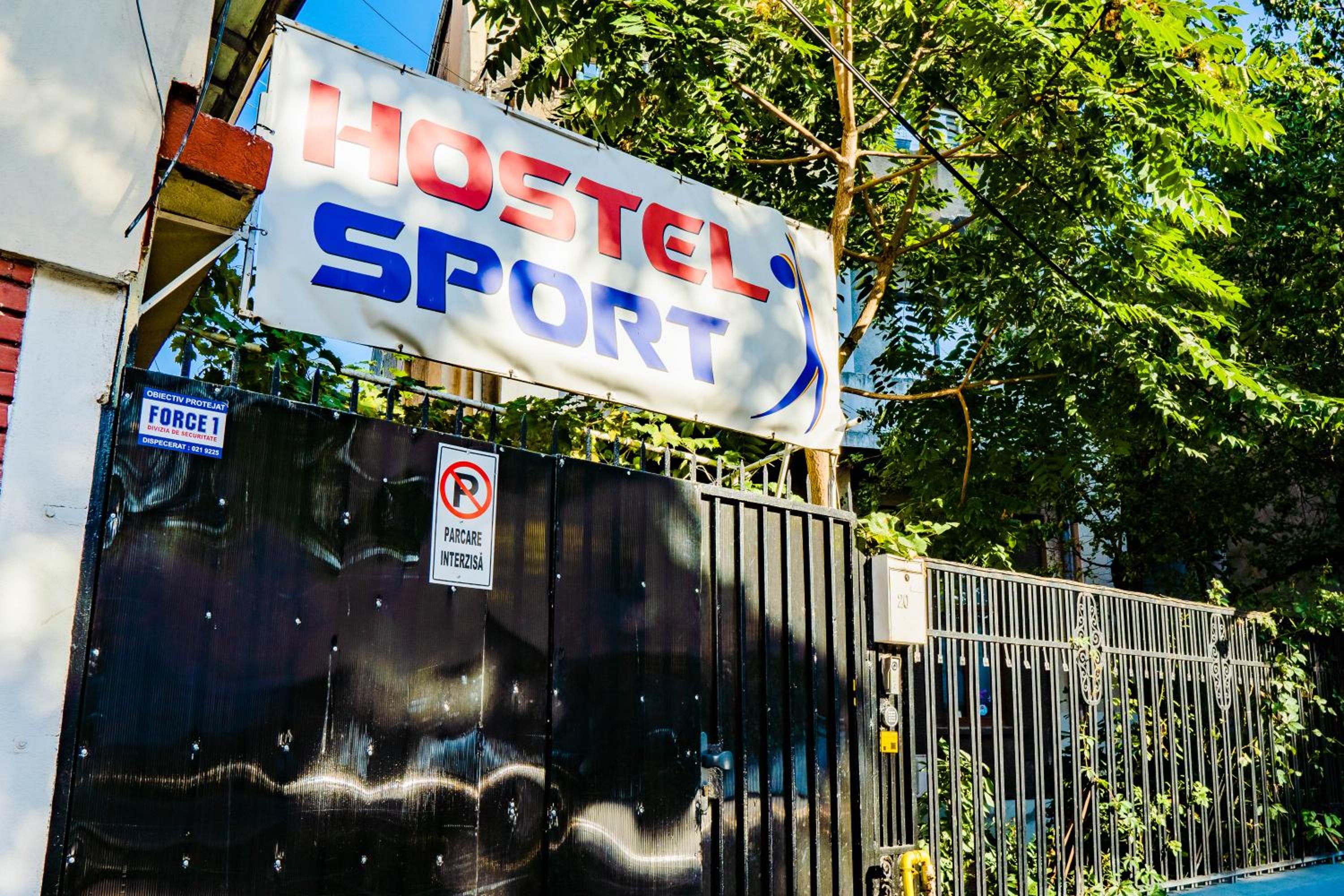 HOSTEL SPORT BUCHAREST view 5