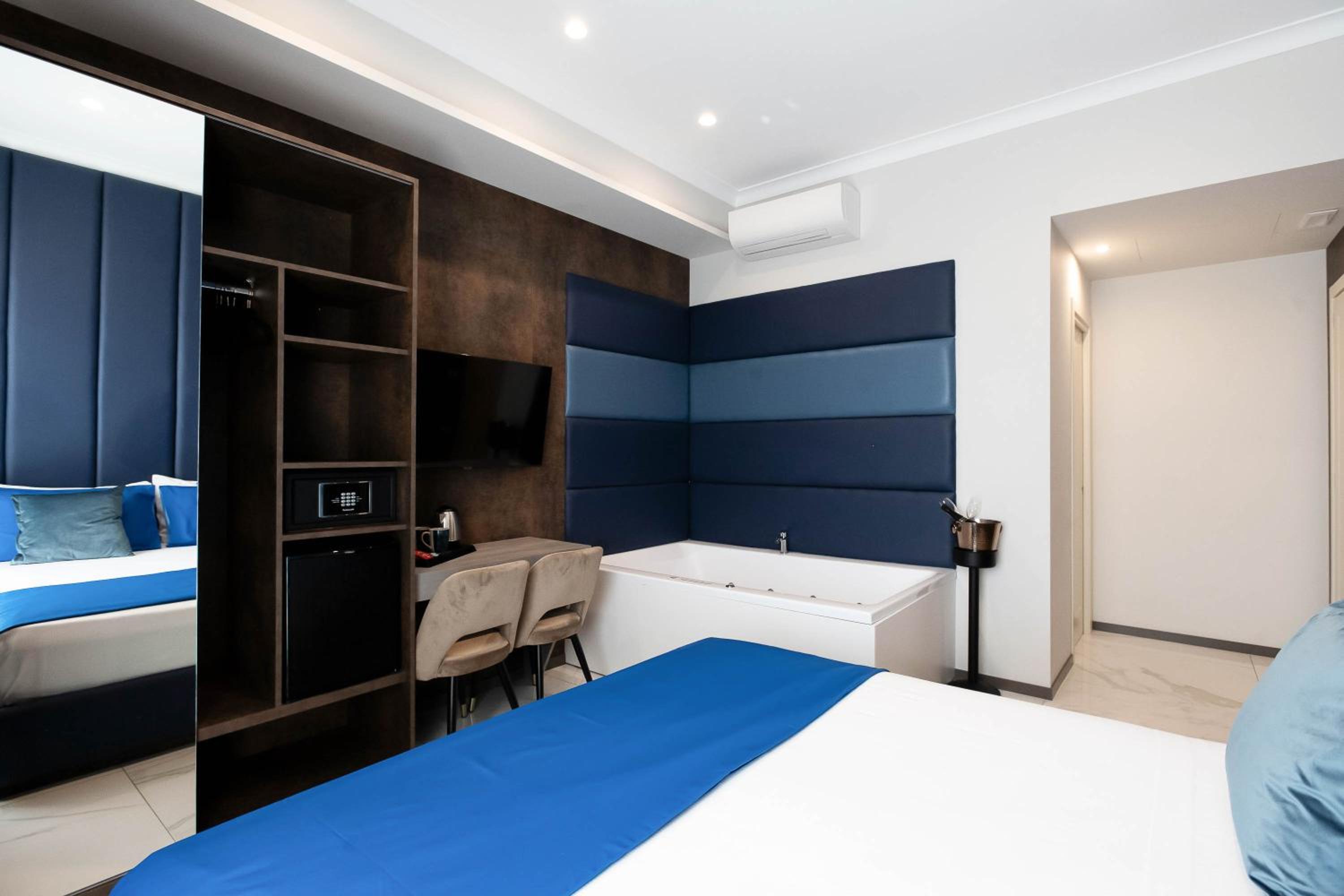 Imperatrice Suites
