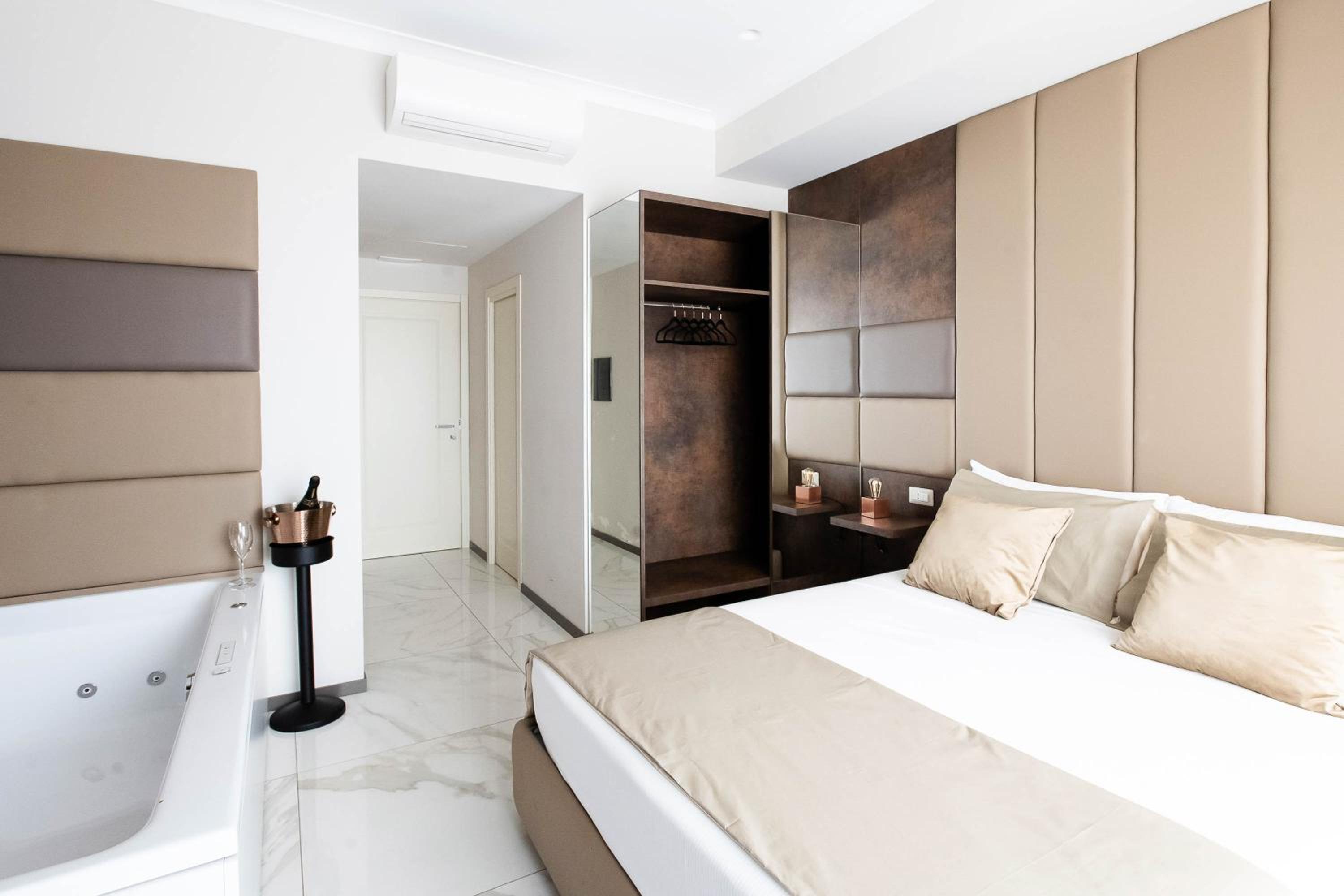 Imperatrice Suites