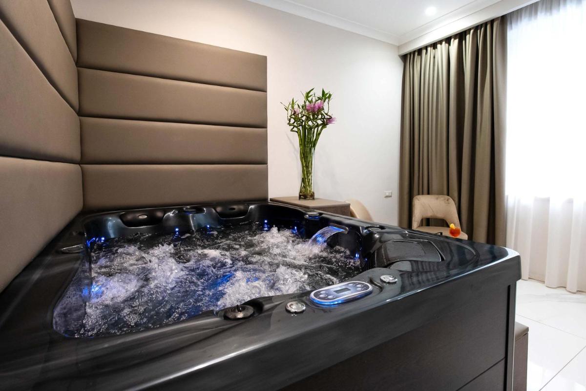 Imperatrice Suites