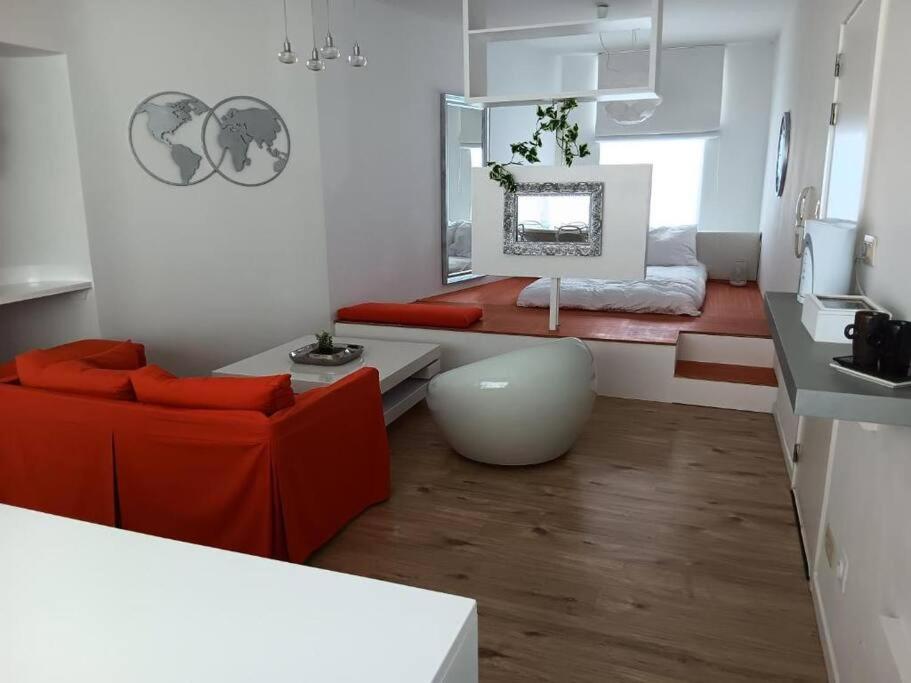 The Luxury White Suite