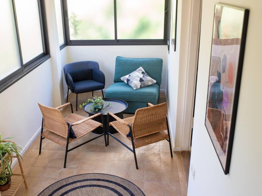 Bright and Cozy Bauhaus Gem view 2