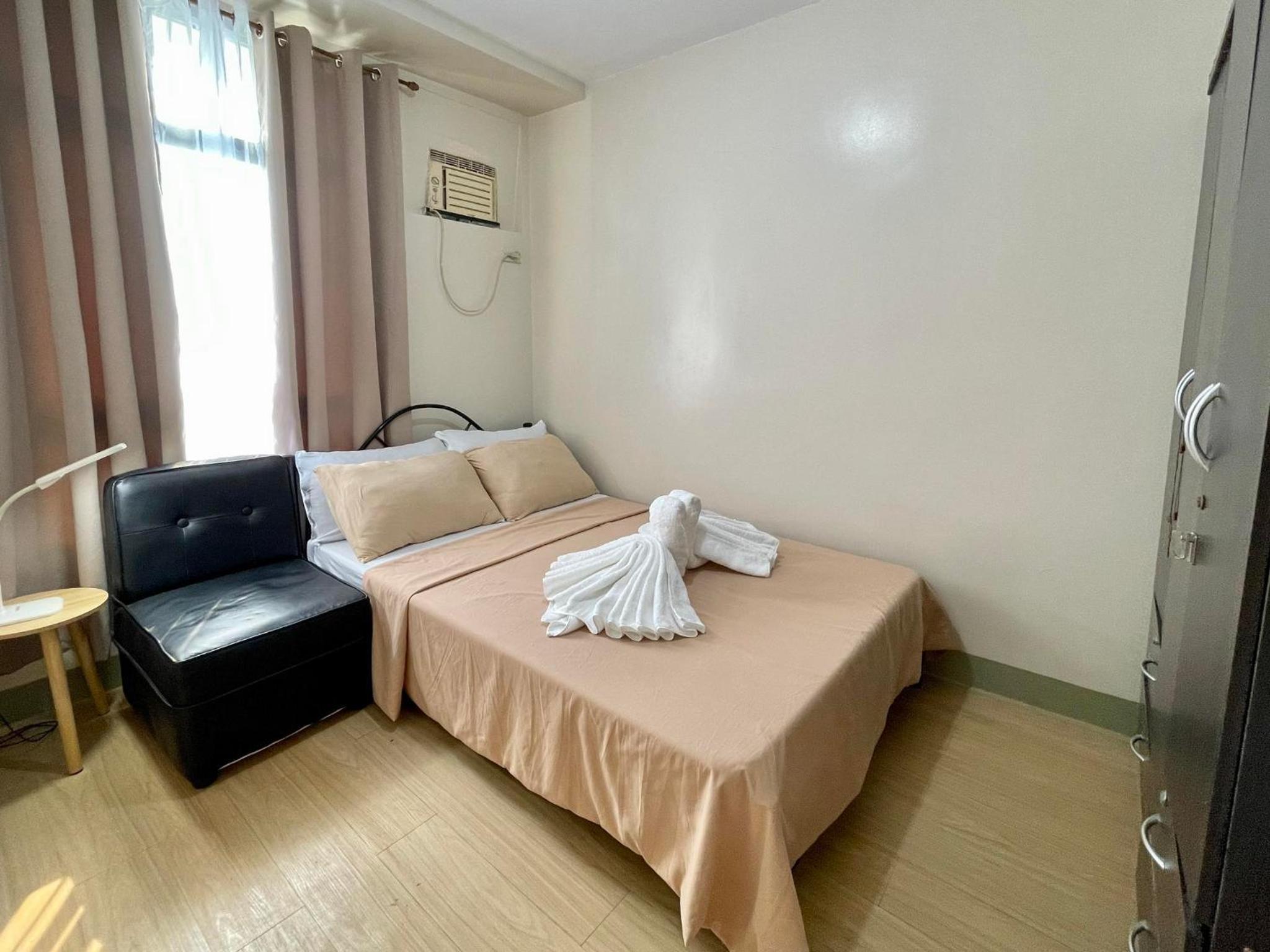Inviting 2-Bed Apartment in Mandaluyong view 4
