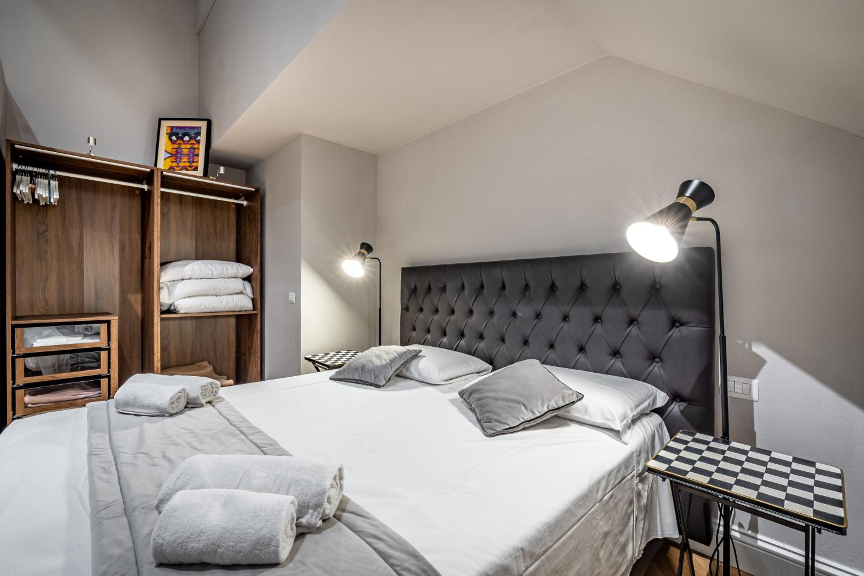 Hs4U Ricasoli Luxury apartment near Duomo N.1