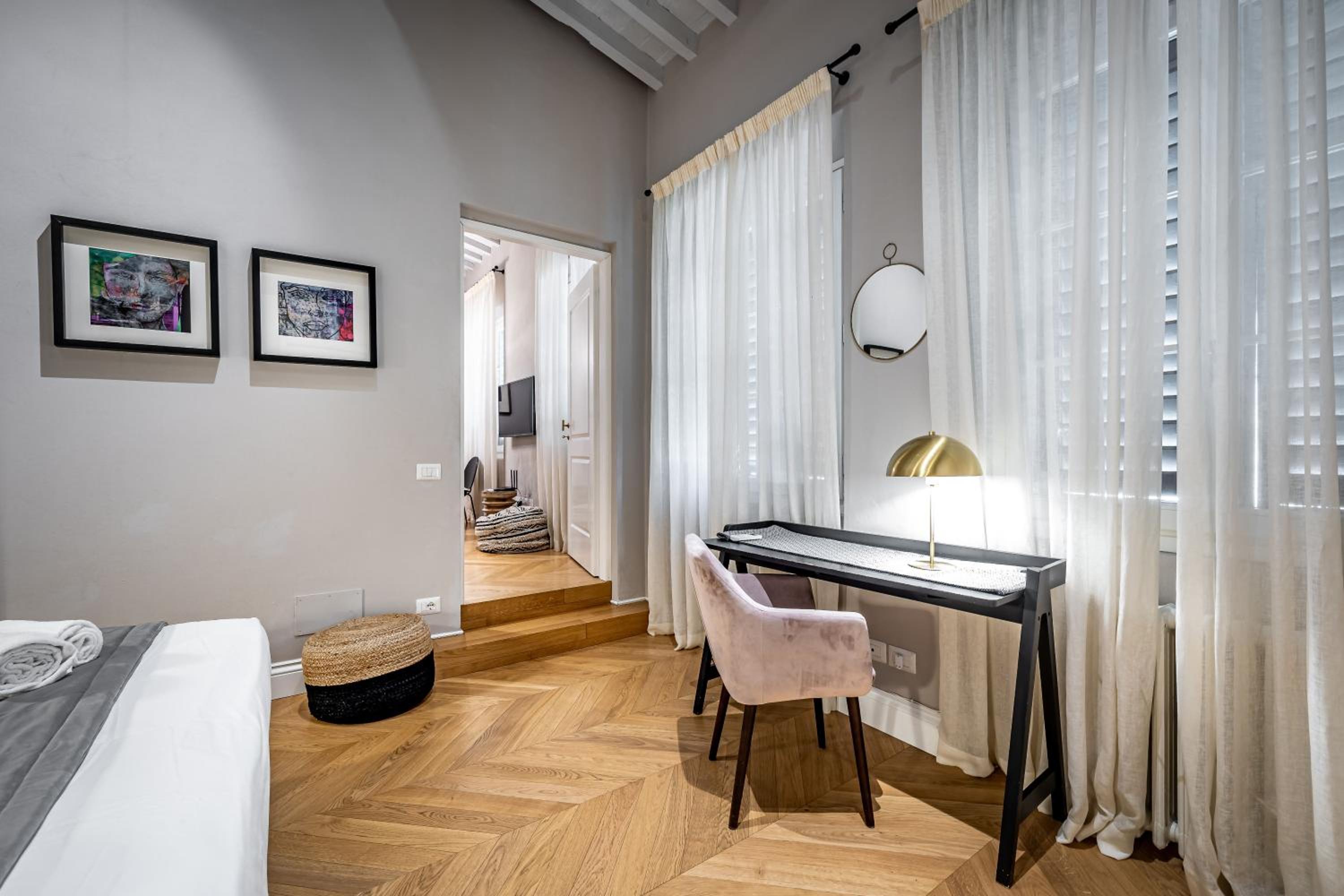 Hs4U Ricasoli Luxury apartment near Duomo N.1