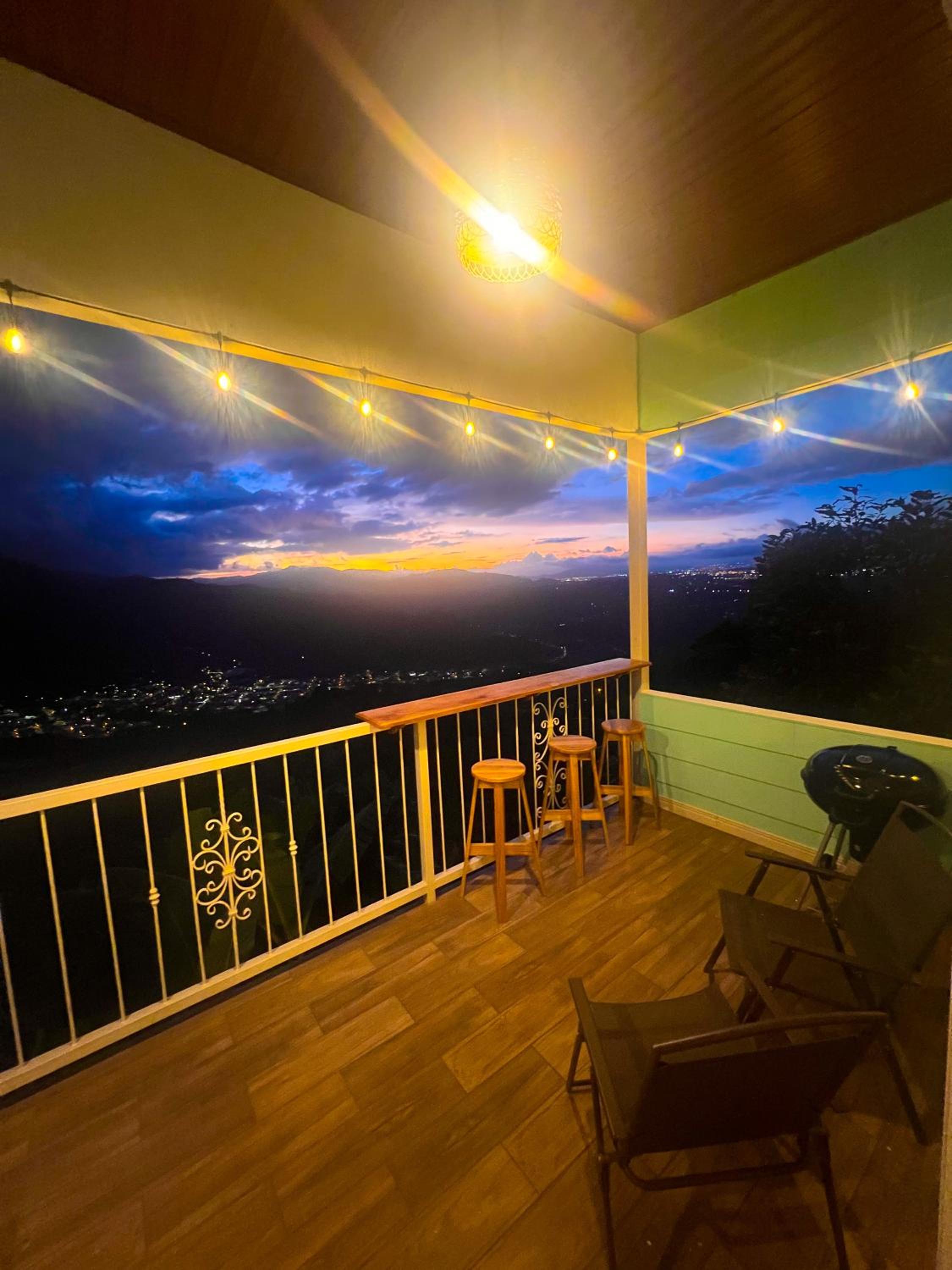 Orosi Mountain Lodge