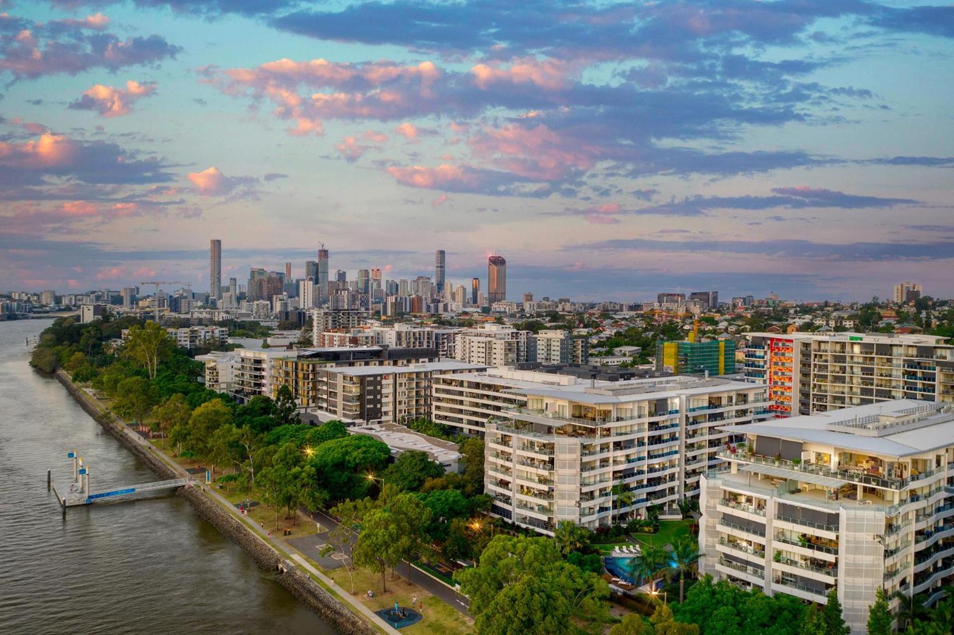Stunning Waterfront Penthouse 3 or 4 Bedrooms