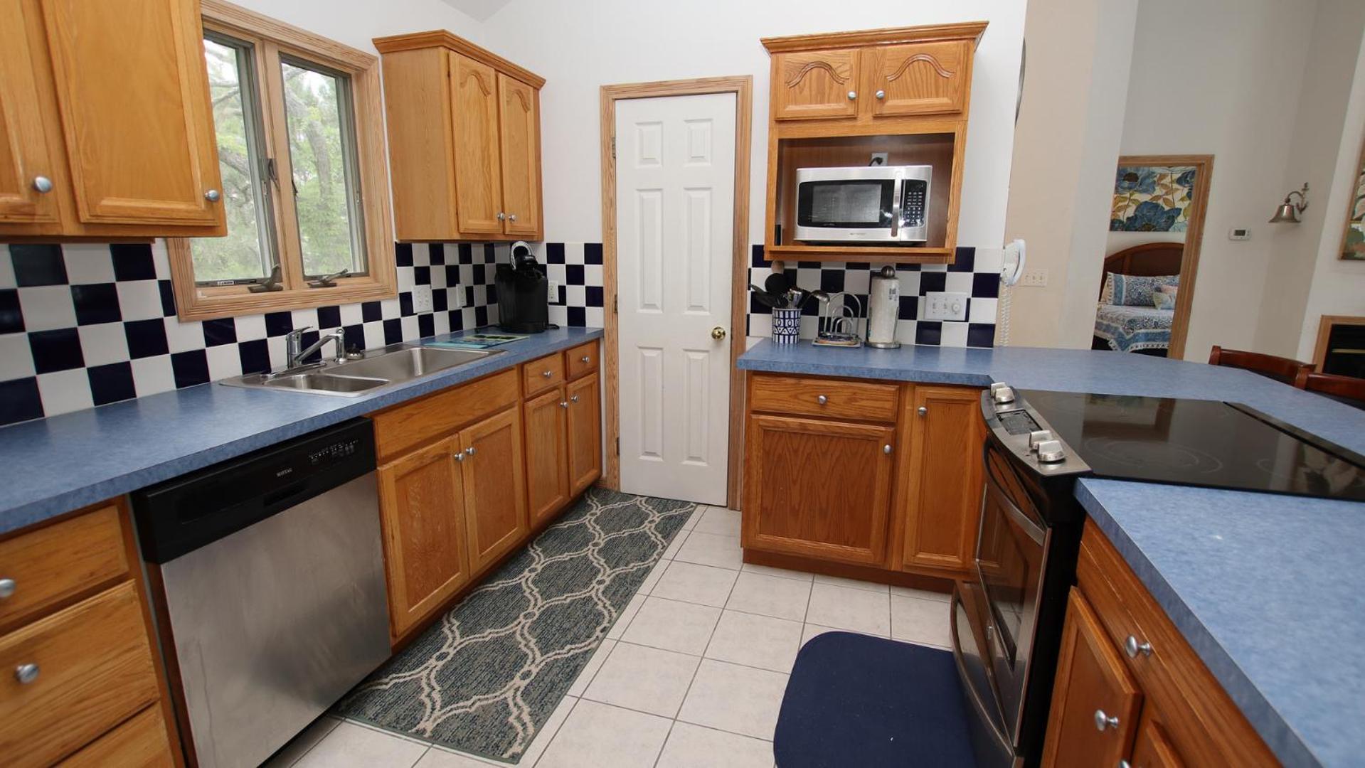 13, Tree Tops- Oceanside, Community Pools, Community Tennis, Hot Tub view 5