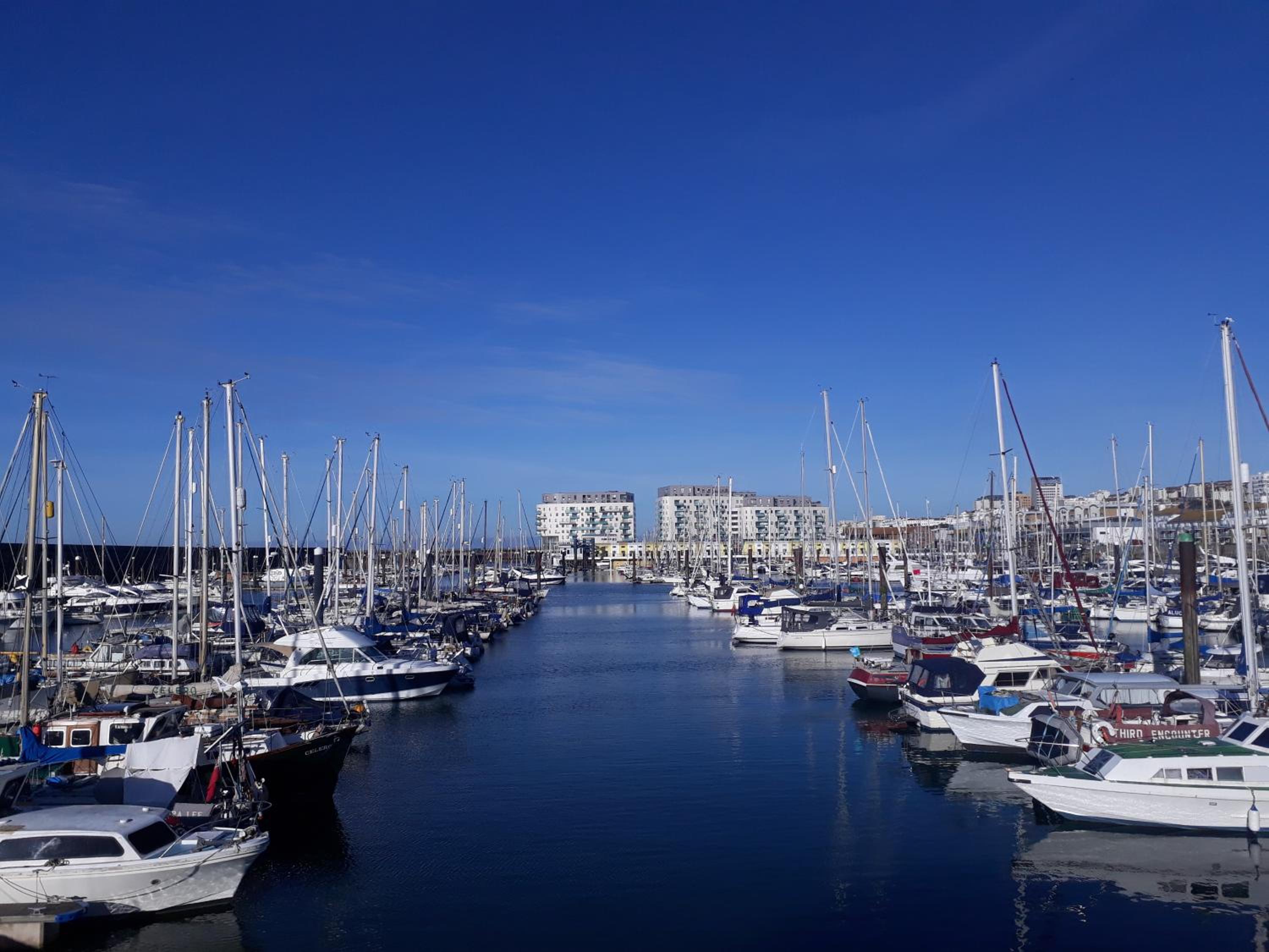 Fantastic Waterside apartment in Brighton Marina