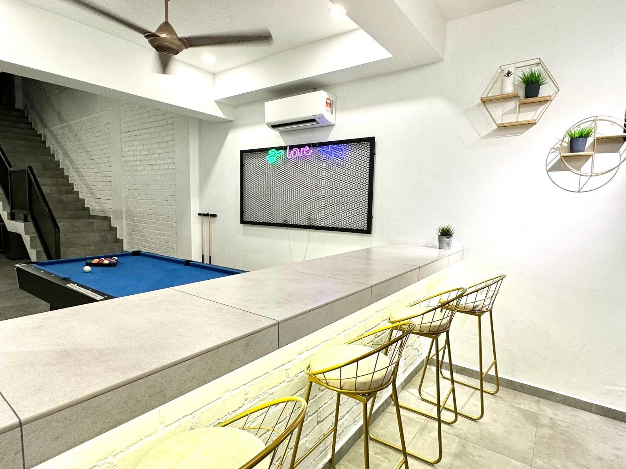 H&H 3 【Karaoke•Private Pool•BBQ•Steamboat•19 Pax】 photo 6