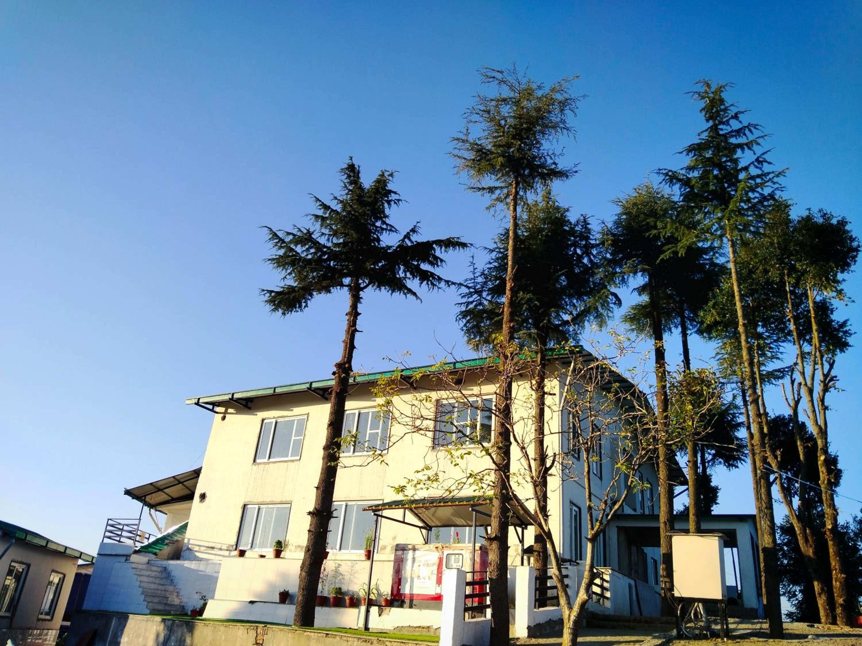 PinnacleHouse kanatal Uttarakhand view 4