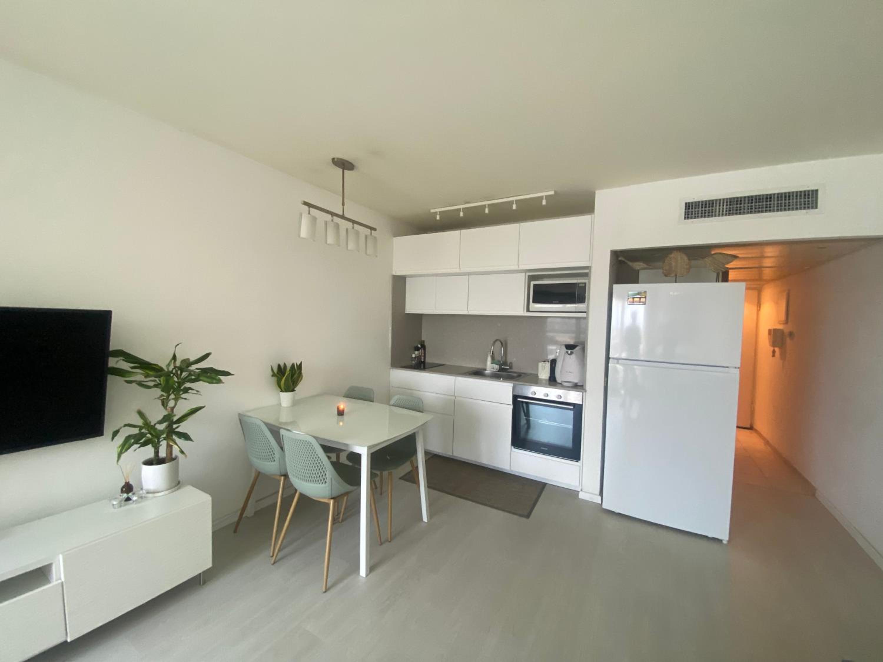 amazing marina view one bedroom with balcony view 5