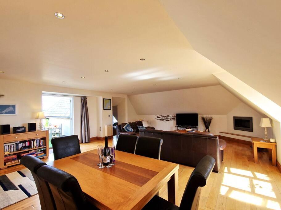 Carnethic Penthouse