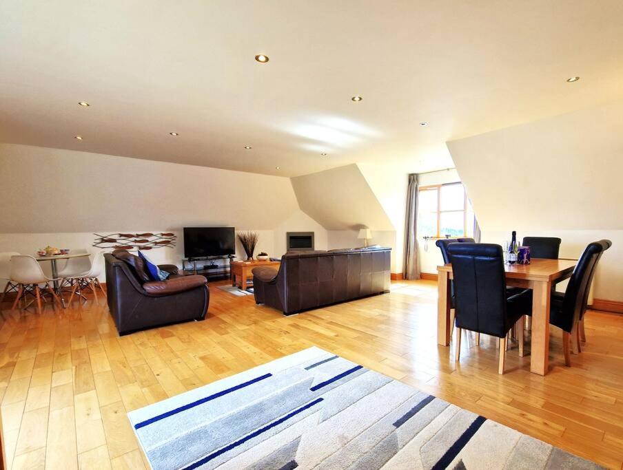 Carnethic Penthouse