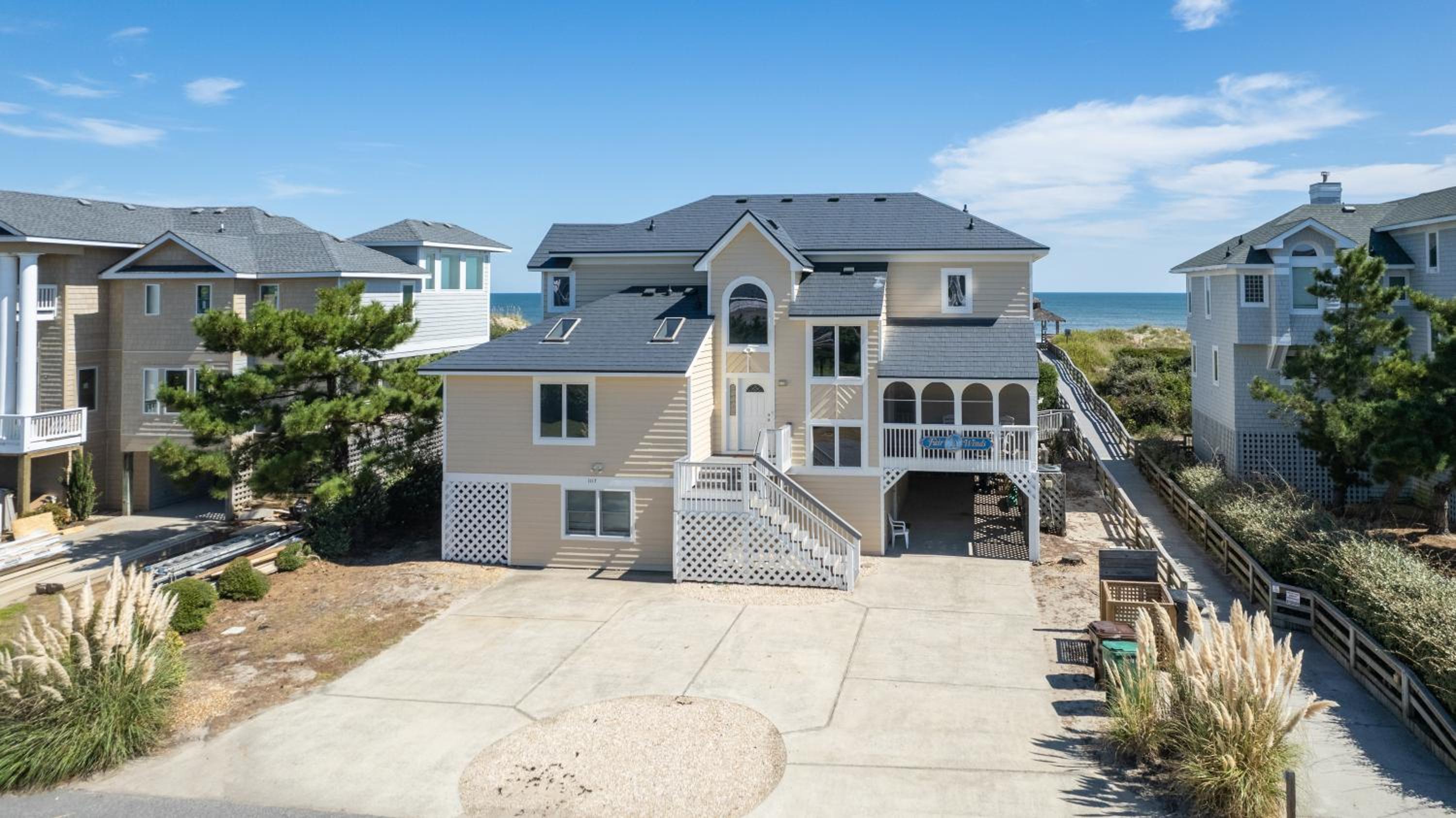 OCEANFRONT, Ocean Views, Private Pool, Rec Room, 230, Long Weekends view 2