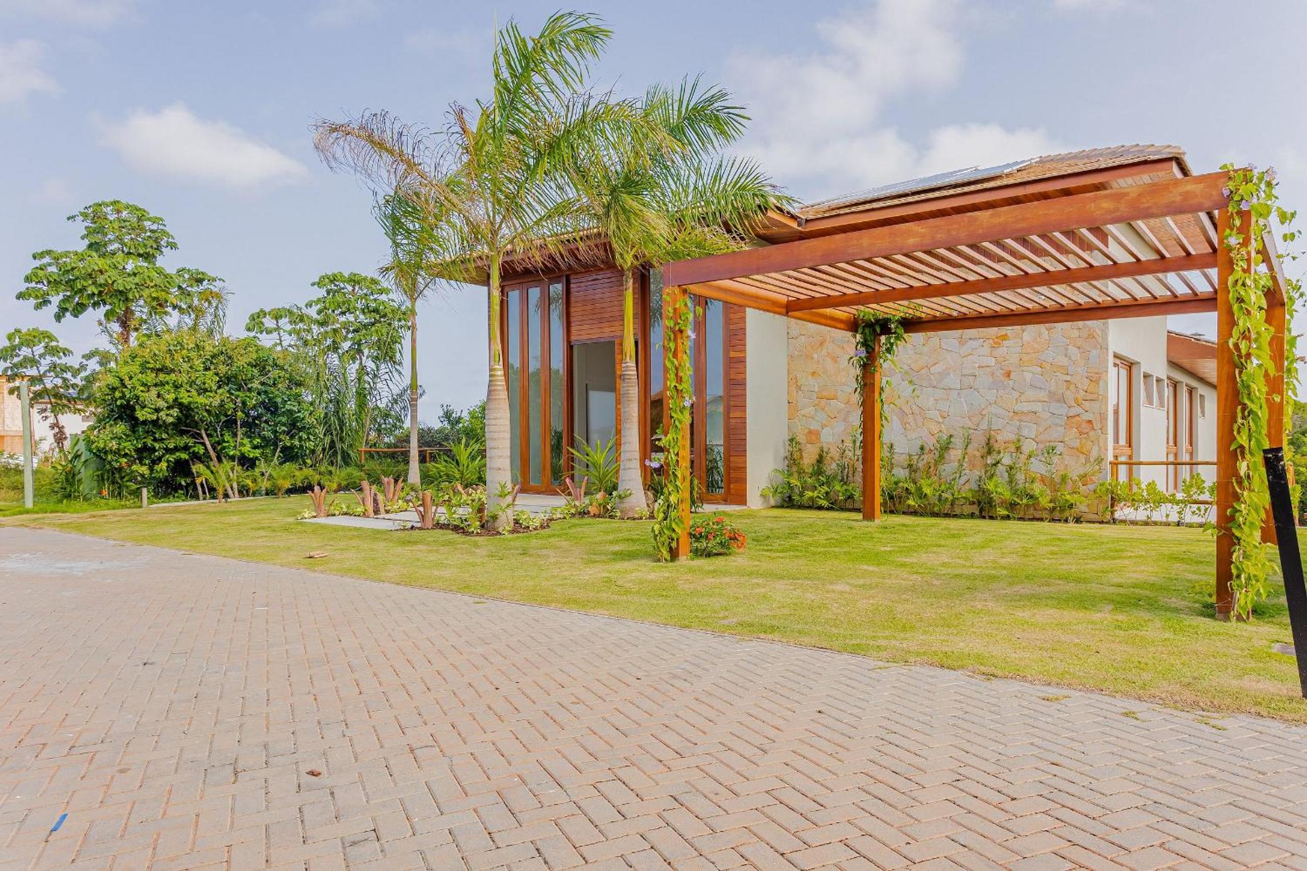 PF58 Casa Alto Luxo 6 Suítes - Praia Bella, com acesso exclusivo à praia!