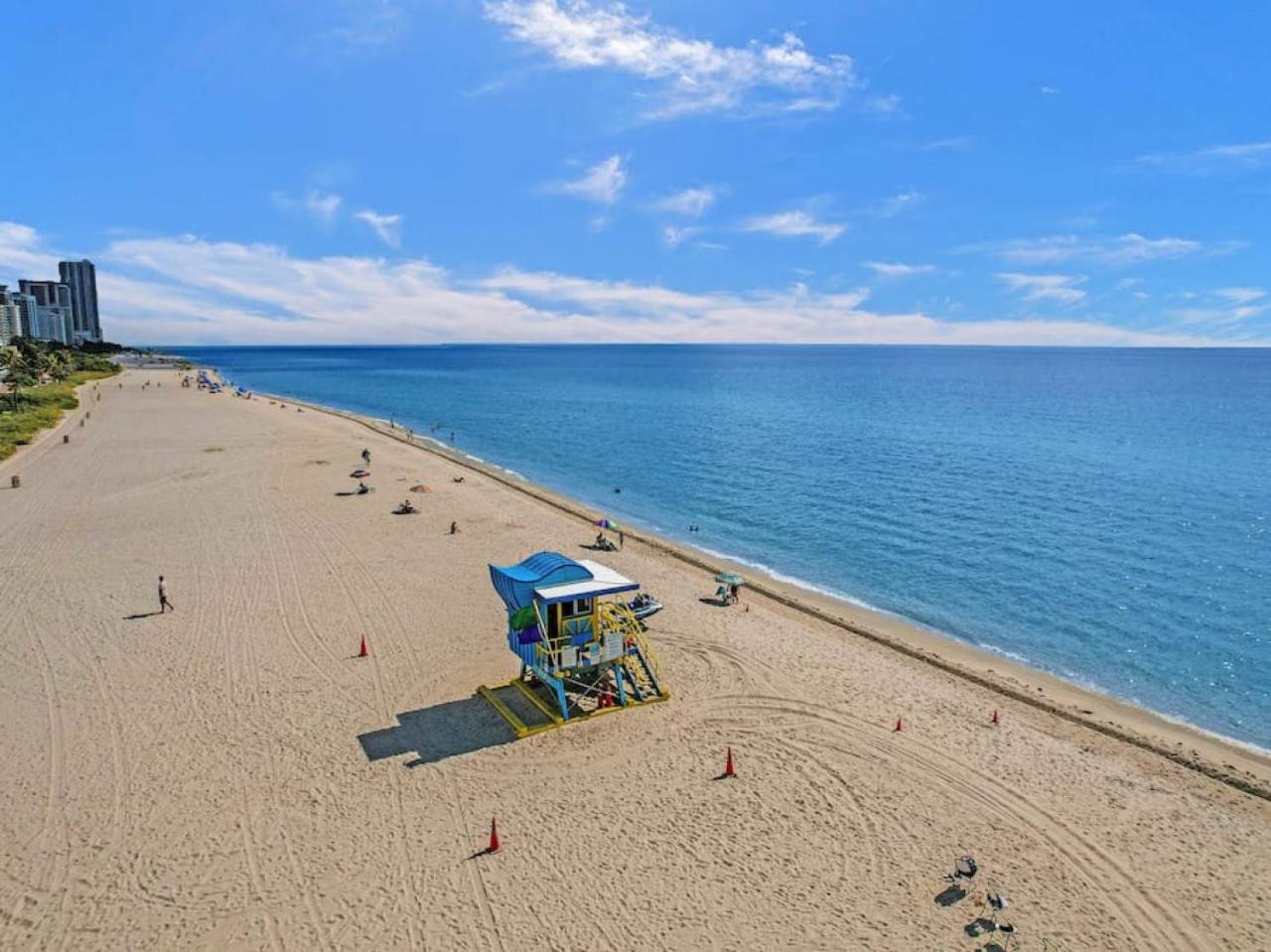 Cozy Ocean View Condo Beach Service 1015 view 3