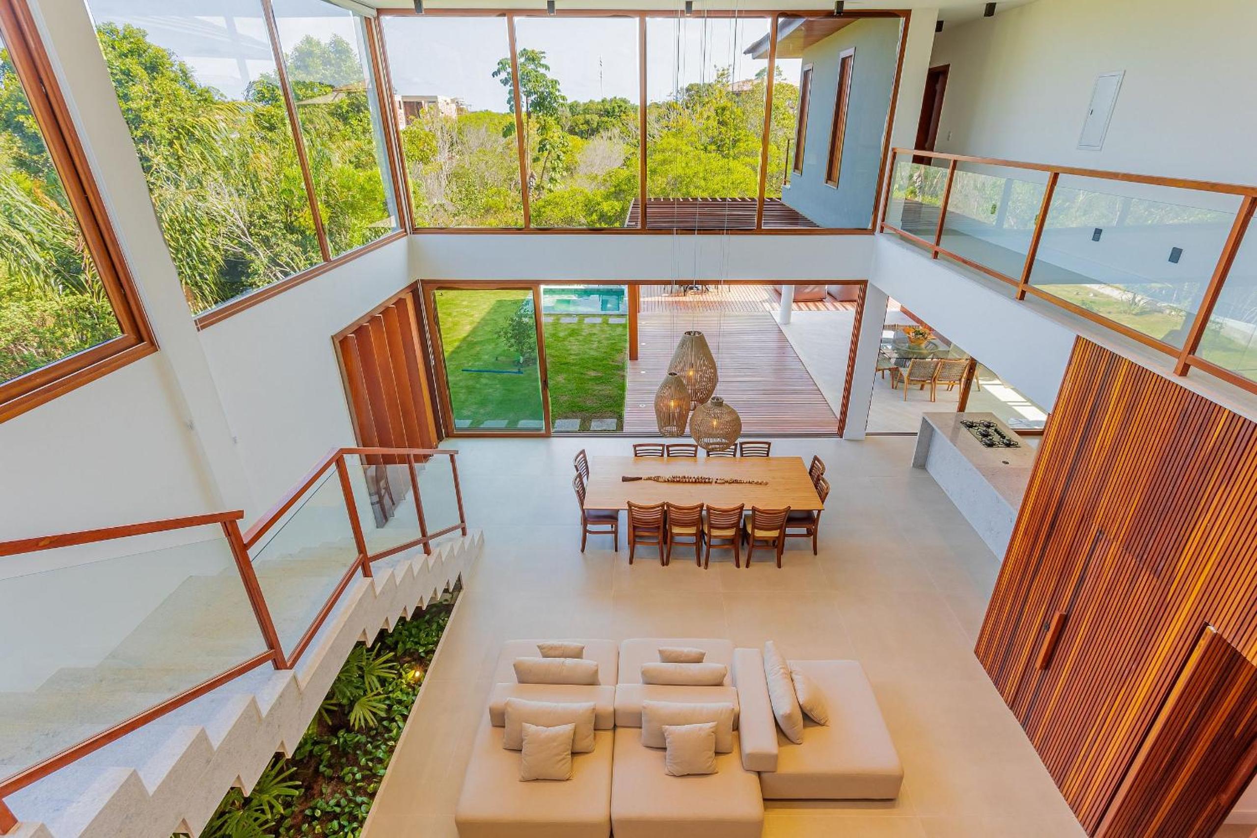 PF58 Casa Alto Luxo 6 Suítes - Praia Bella, com acesso exclusivo à praia!