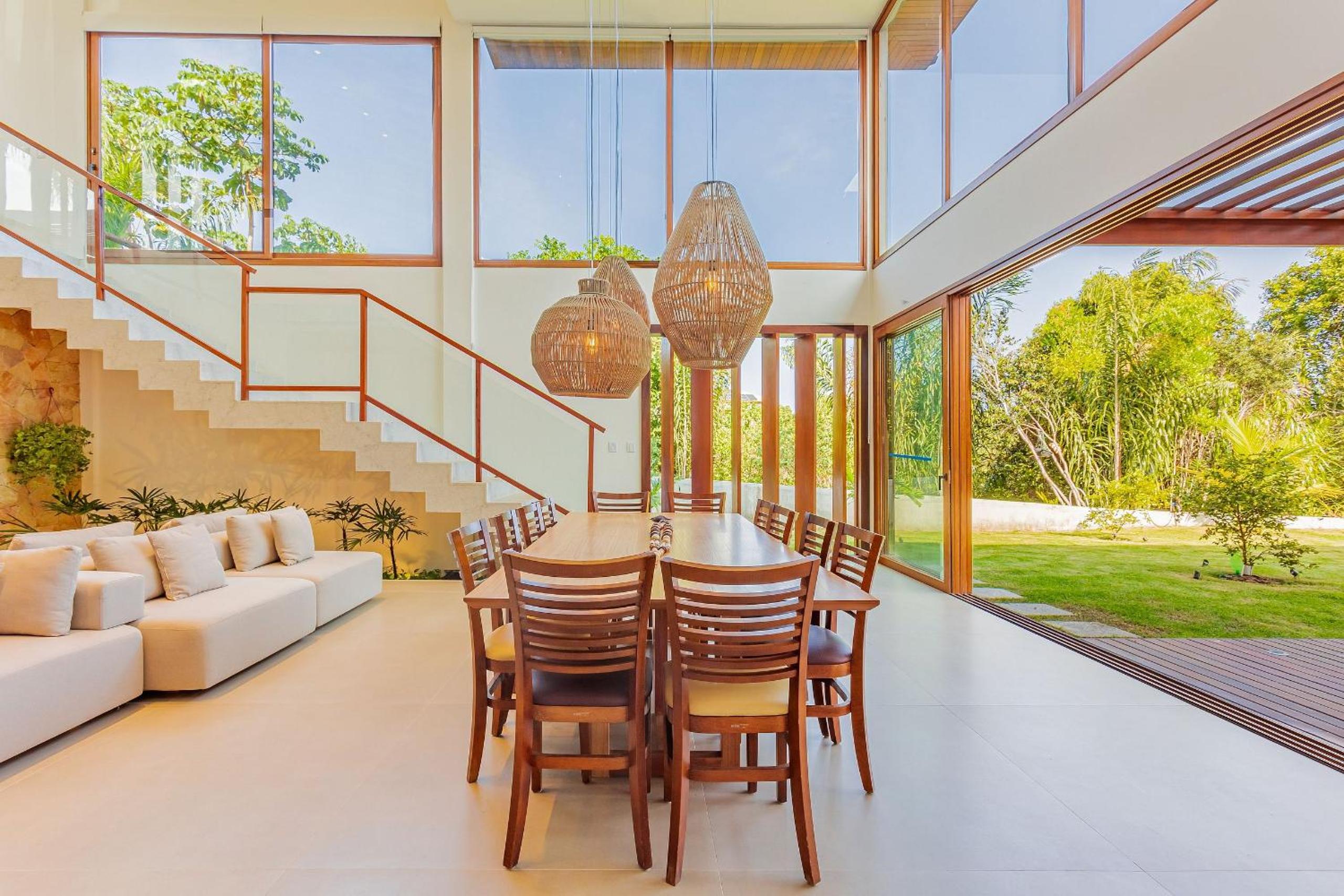 PF58 Casa Alto Luxo 6 Suítes - Praia Bella, com acesso exclusivo à praia!