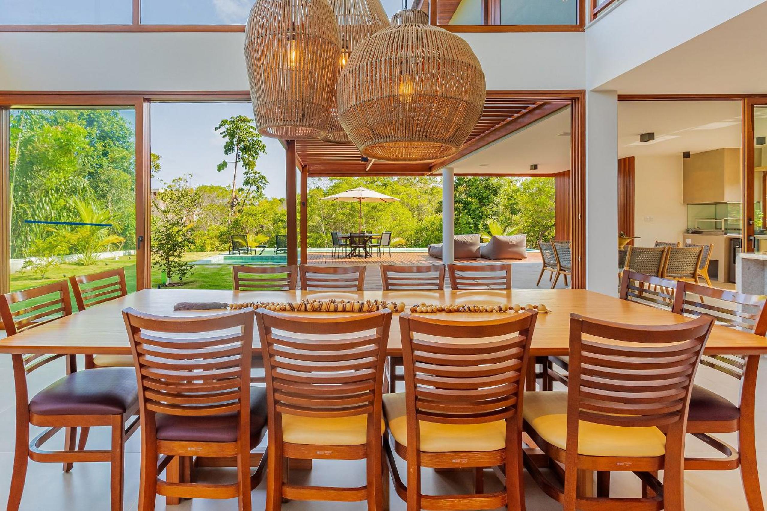 PF58 Casa Alto Luxo 6 Suítes - Praia Bella, com acesso exclusivo à praia!
