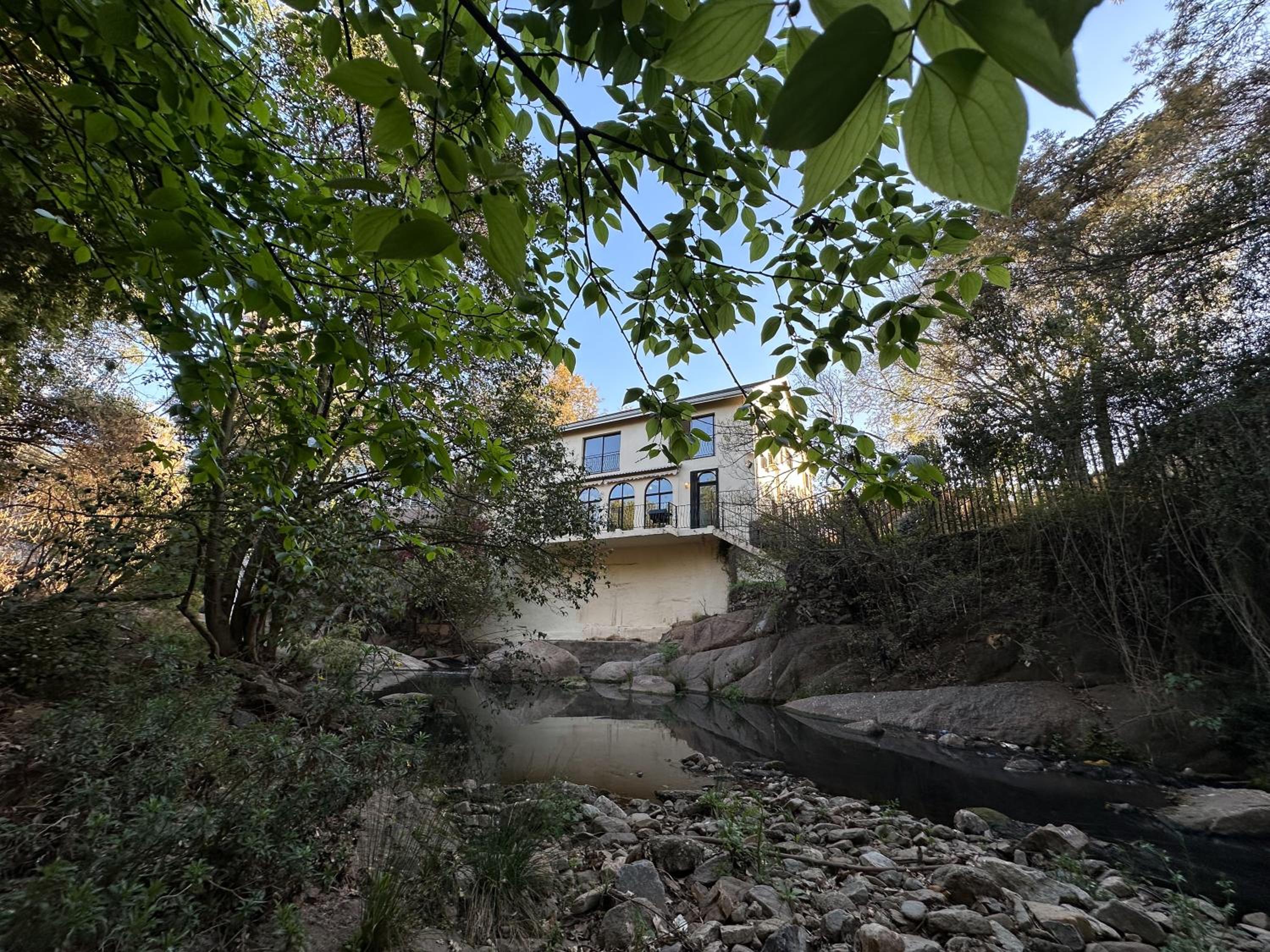 Riverside House with Indoor Pool