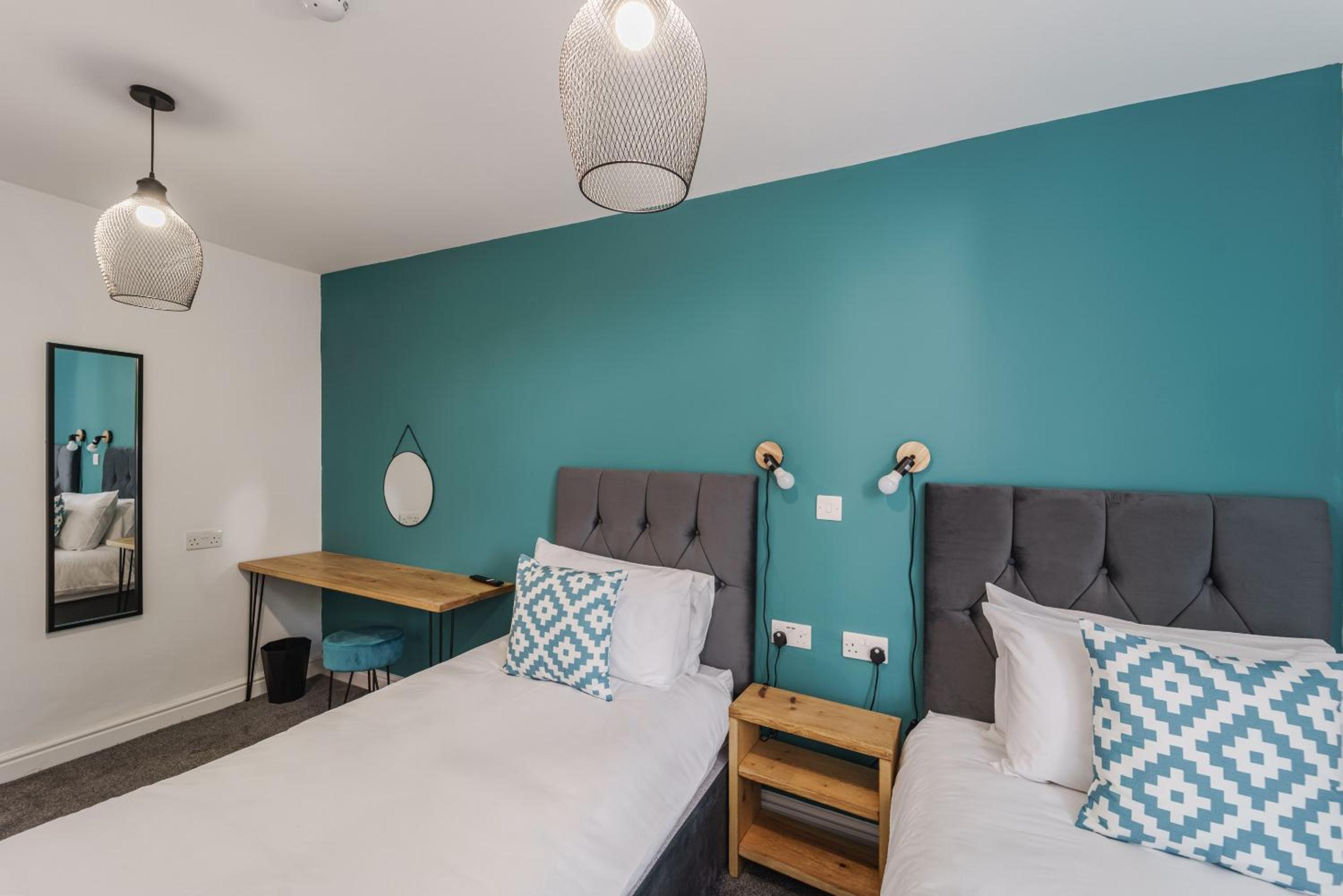 Deluxe Studio Apartments
