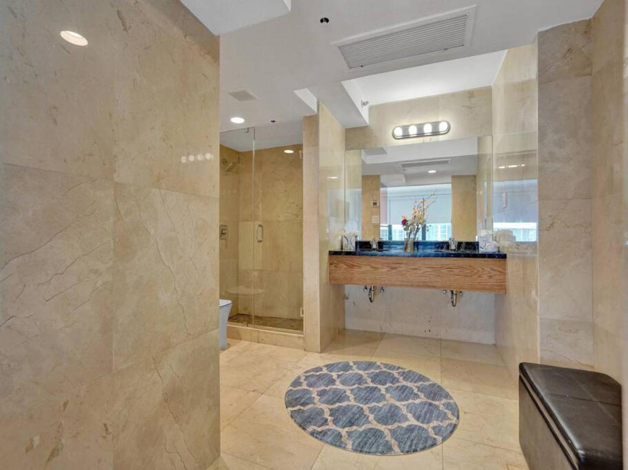 Luxury Ocean View Condo Beach and Resort 1216 view 5