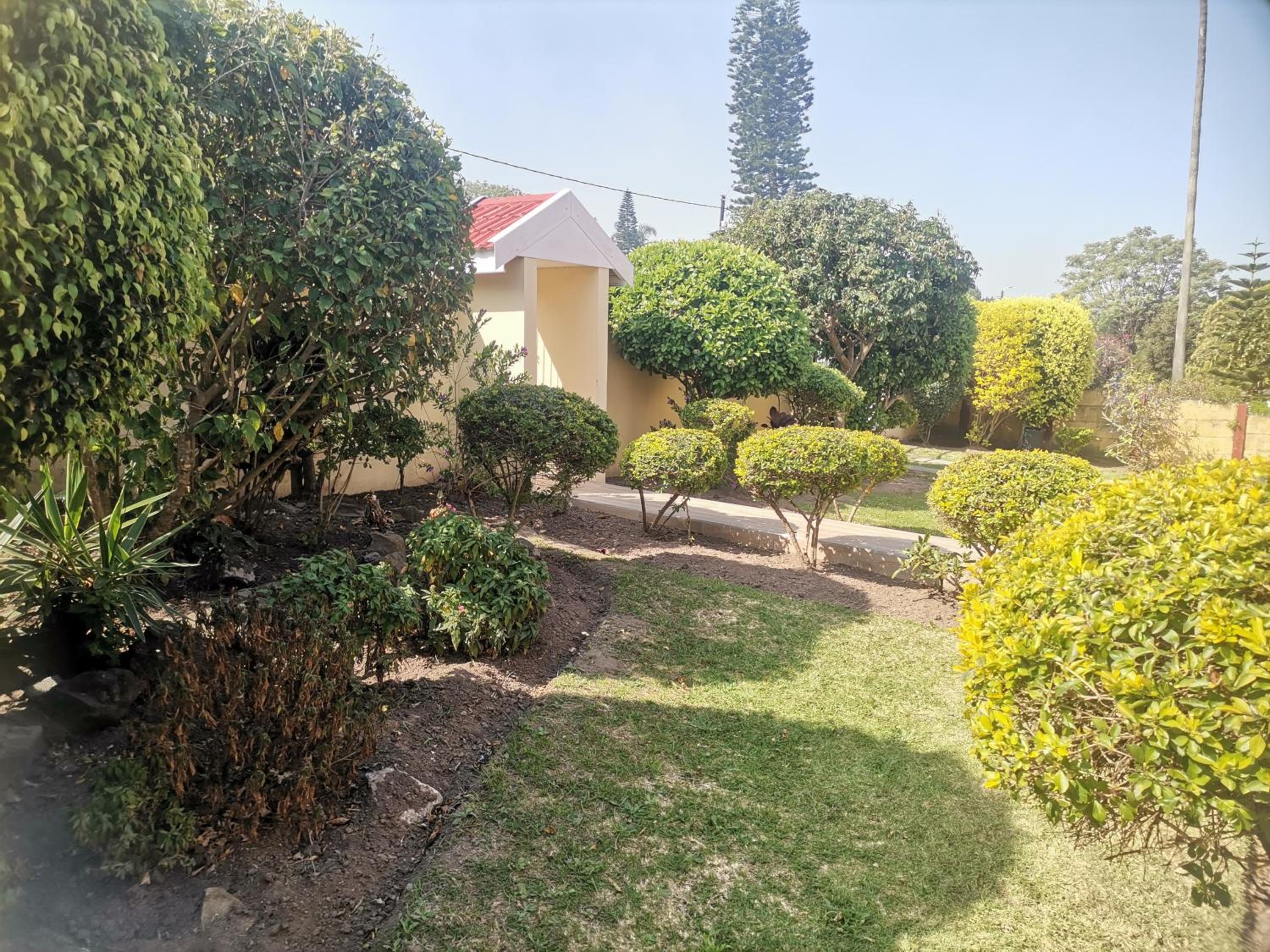 Izibusiso Guest room