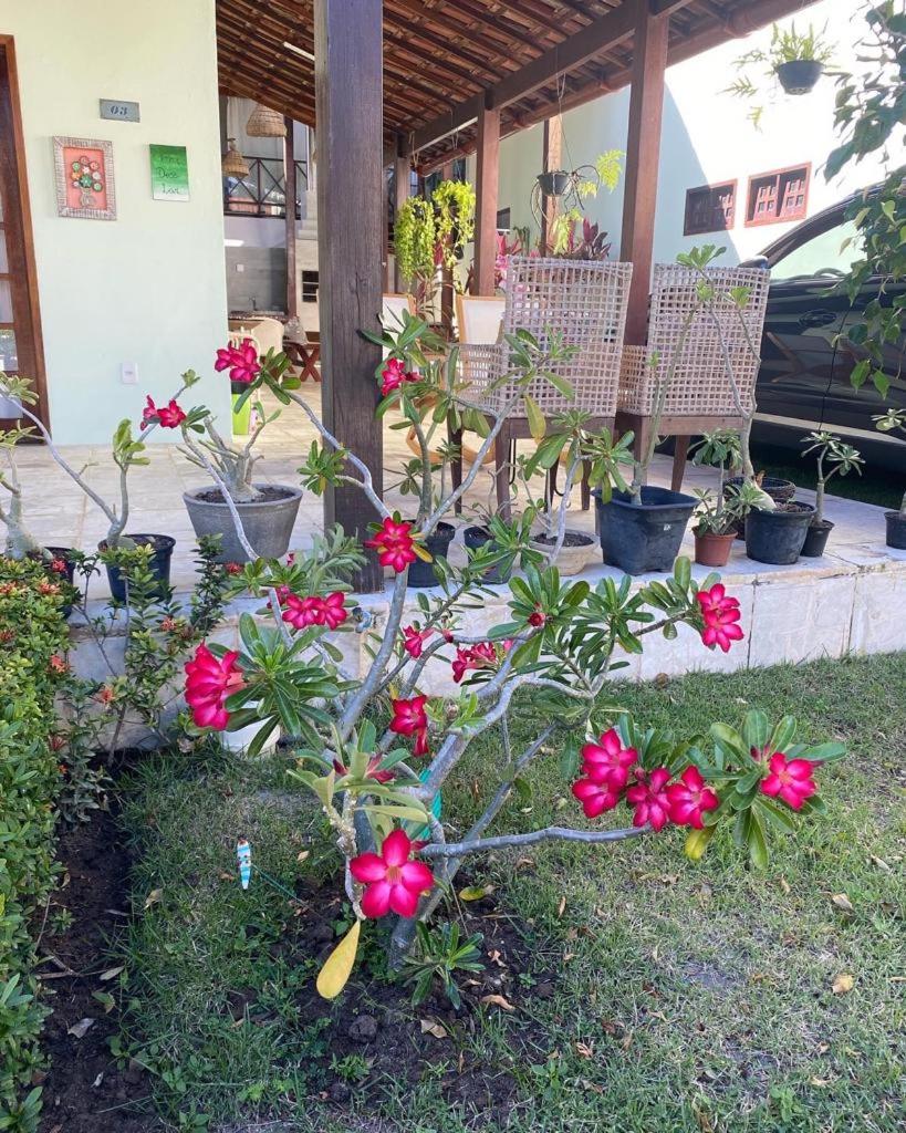 Linda casa duplex no condomínio Village Carneiros