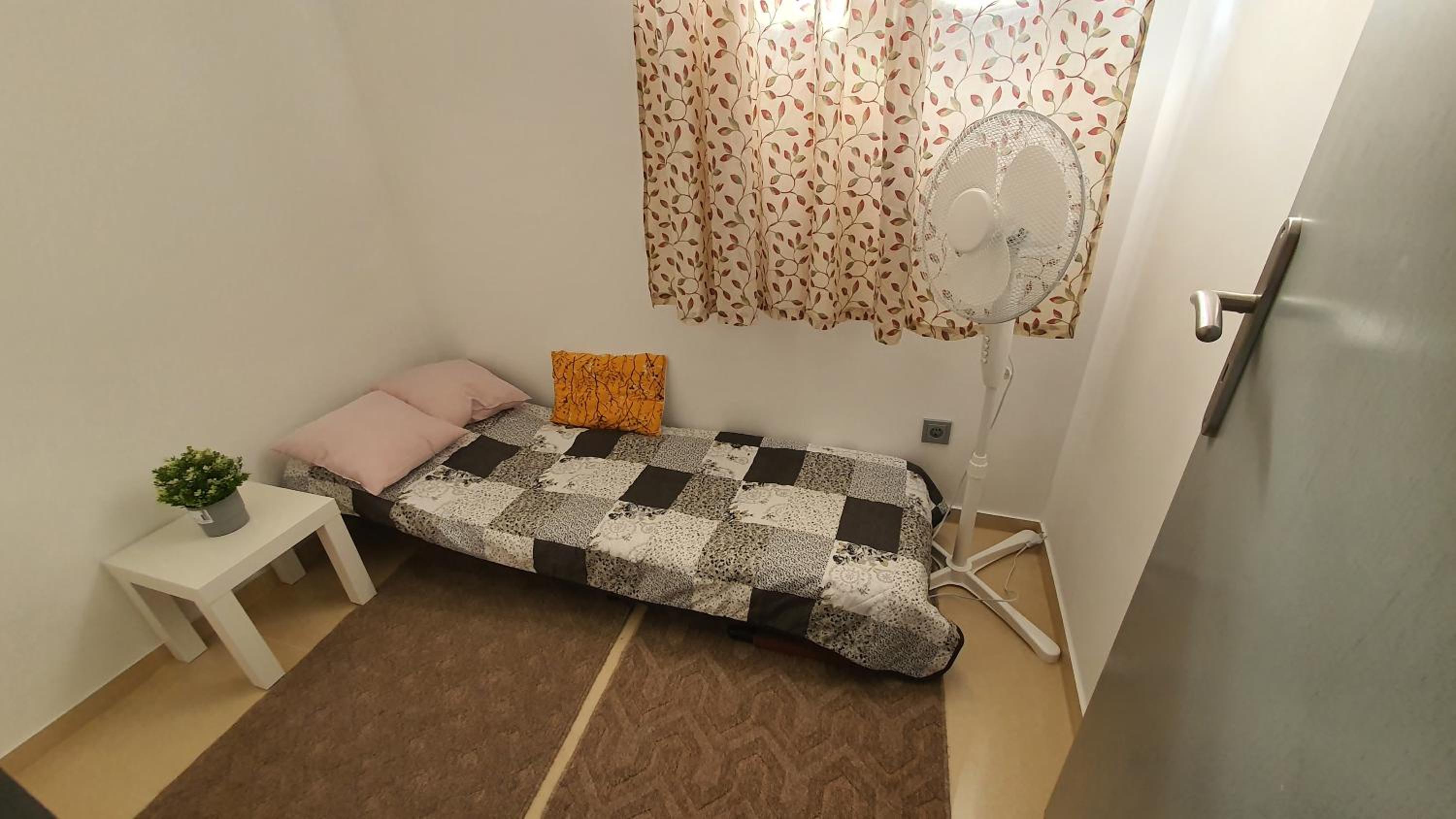 Neuss Vacations - Neusse Ferienwohnung mit Schwimmbad - Property Image 10