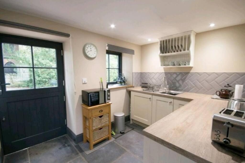 Stable Lodge