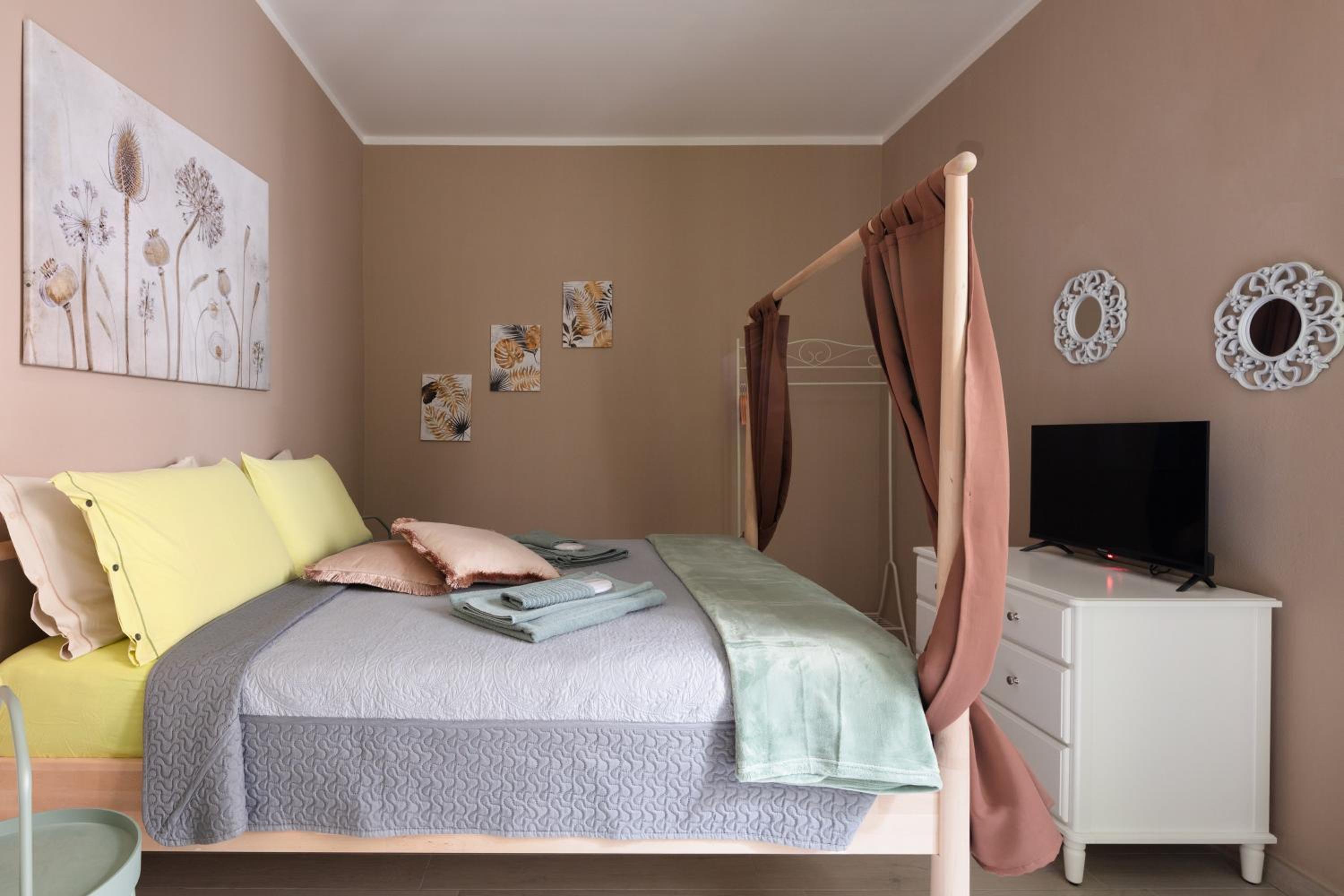 Bologna Vacations - CASA PETRONIO APARTMENTS BOLOGNA CENTER - Property Image 17