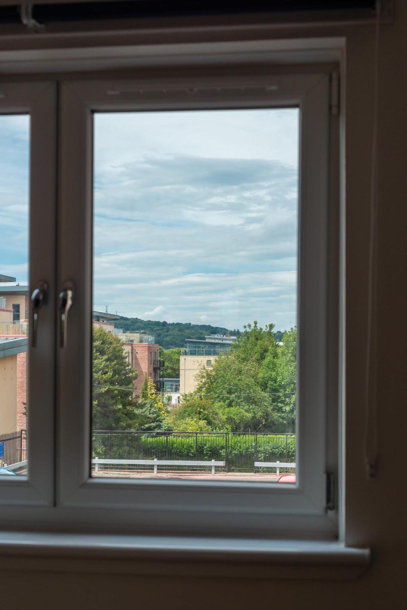 Ground Floor 2 Bed Flat Slateford view 4